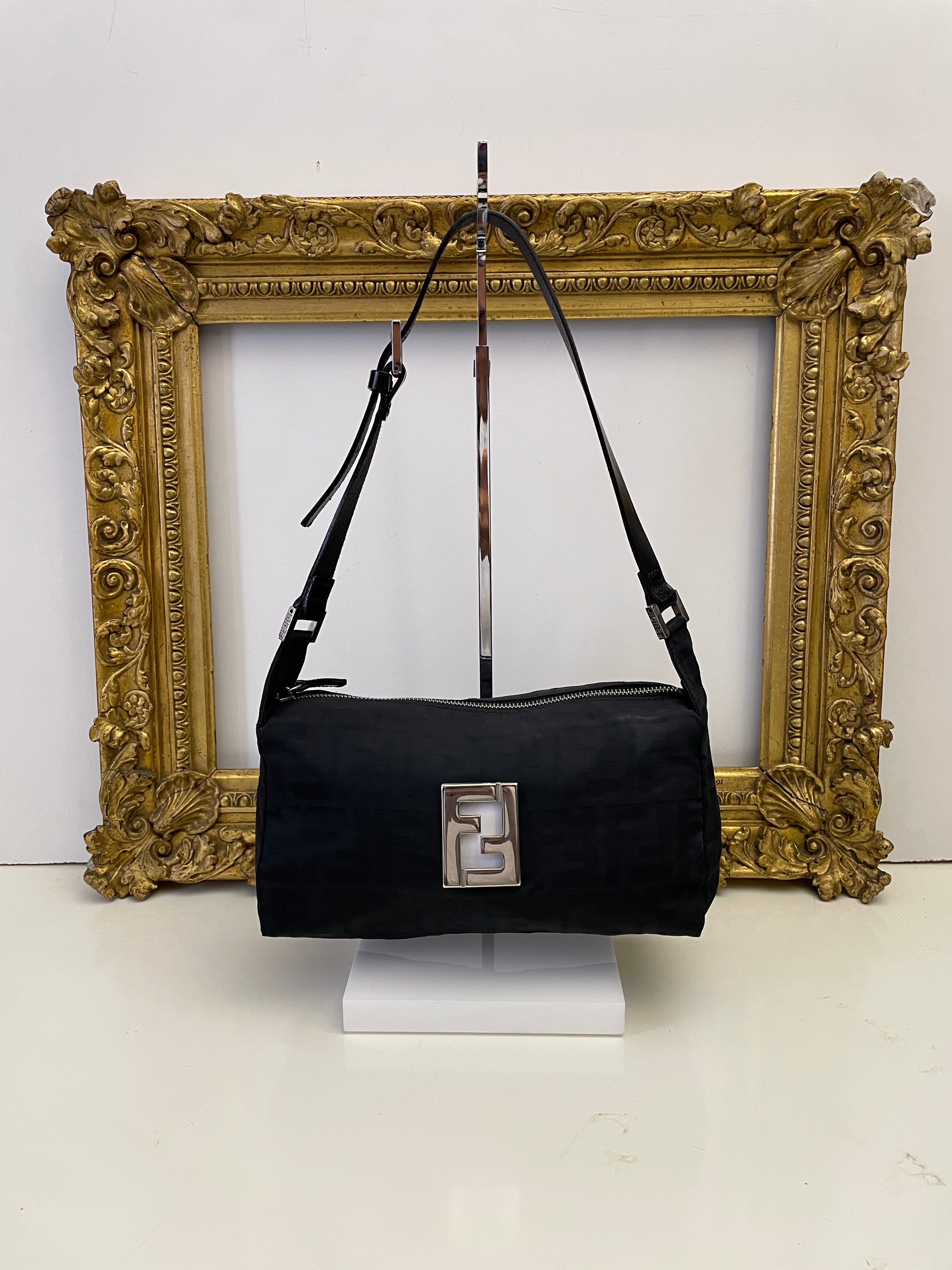 Fendi - Borsa Baguette Tessuto Nero Zucca Con Finiture In Pelle + HW Argento