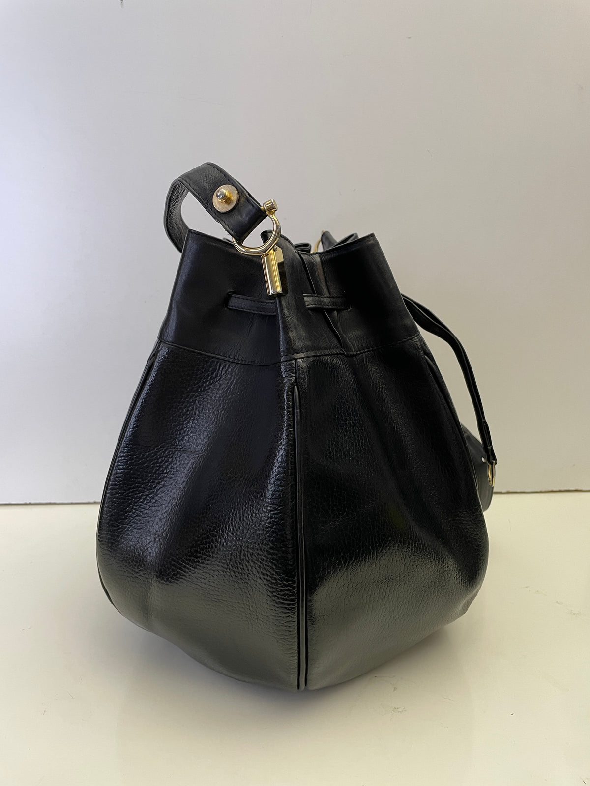 Cartier - Secchiello Bombato Double-face in Pelle Nero Vintage