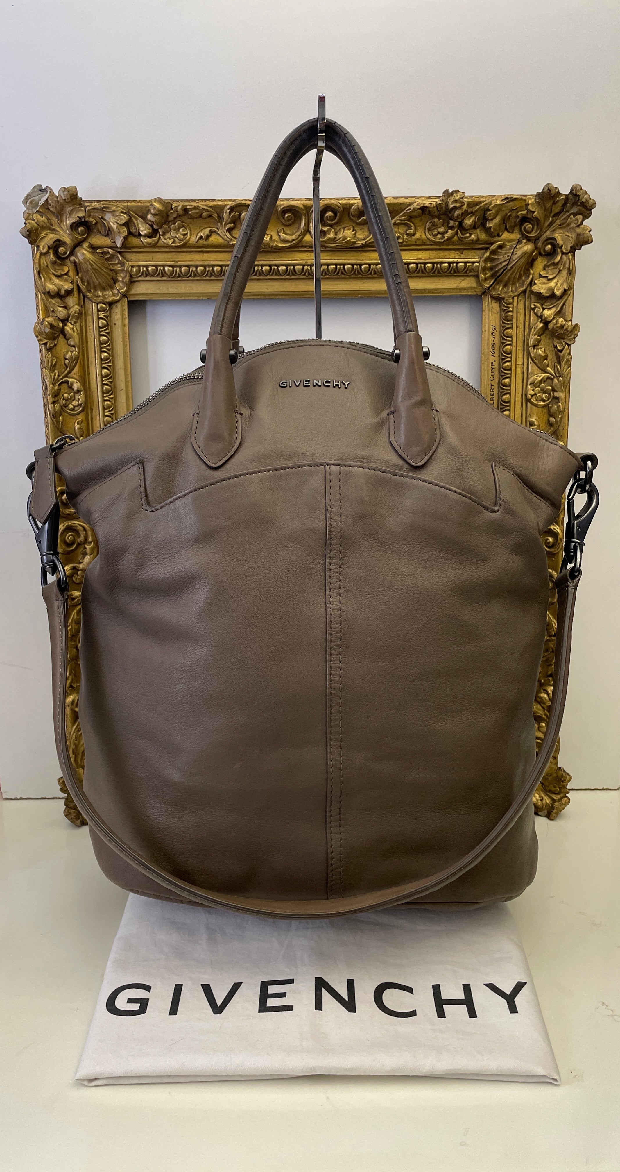 Givenchy - Tote Verticale Pelle Tortora