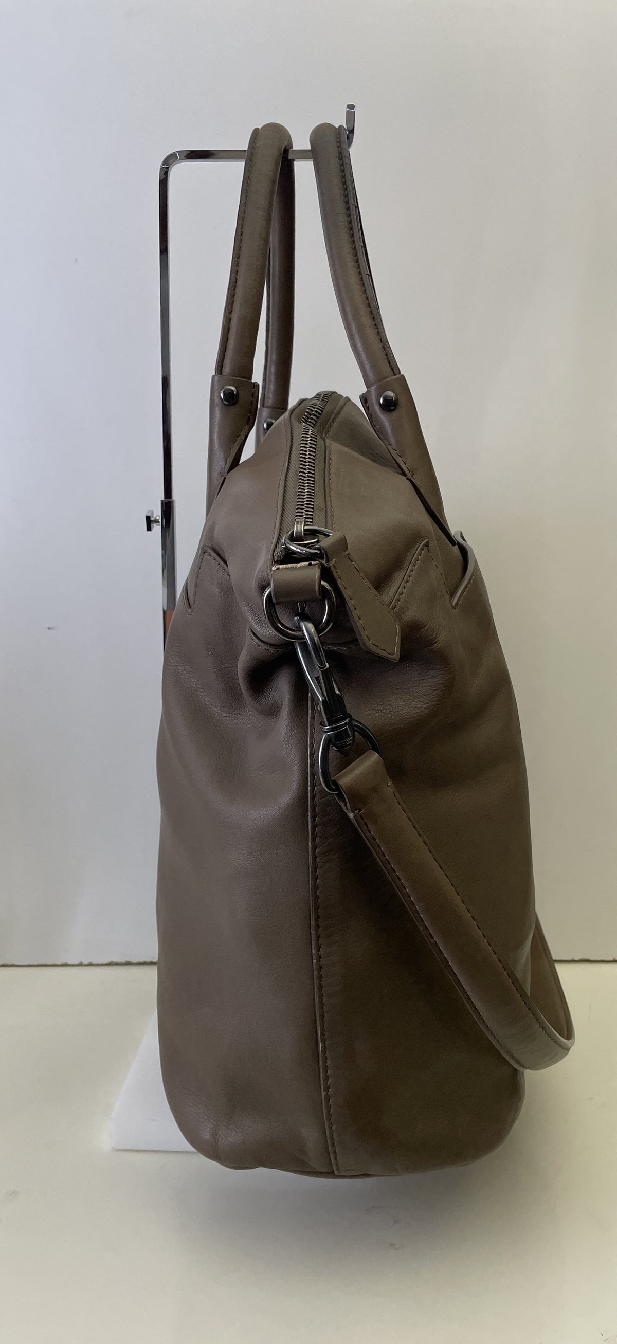 Givenchy - Tote Verticale Pelle Tortora