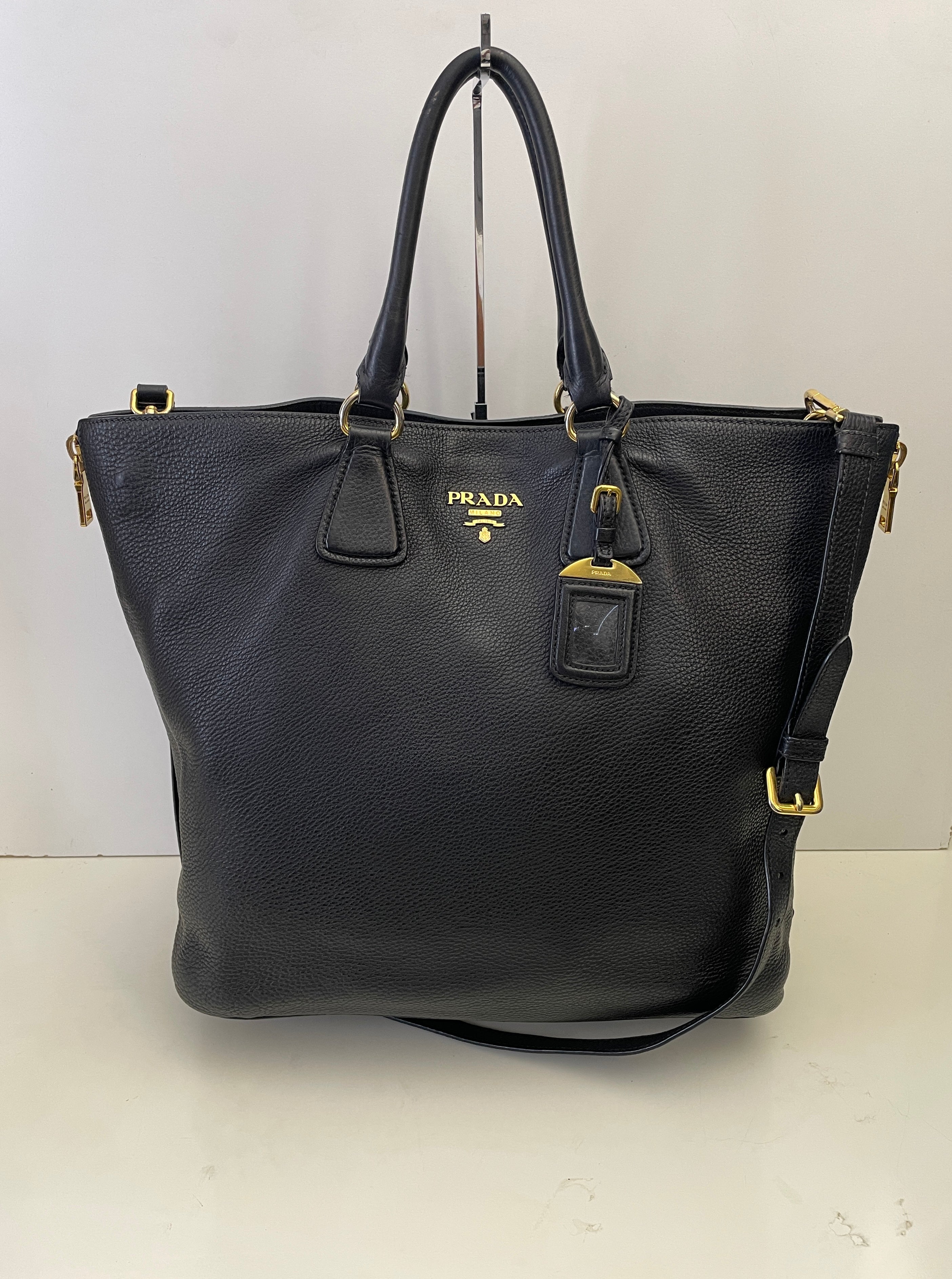 Prada - Shopper Espandibile in Pelle Martellata Nera Con Manici Corti