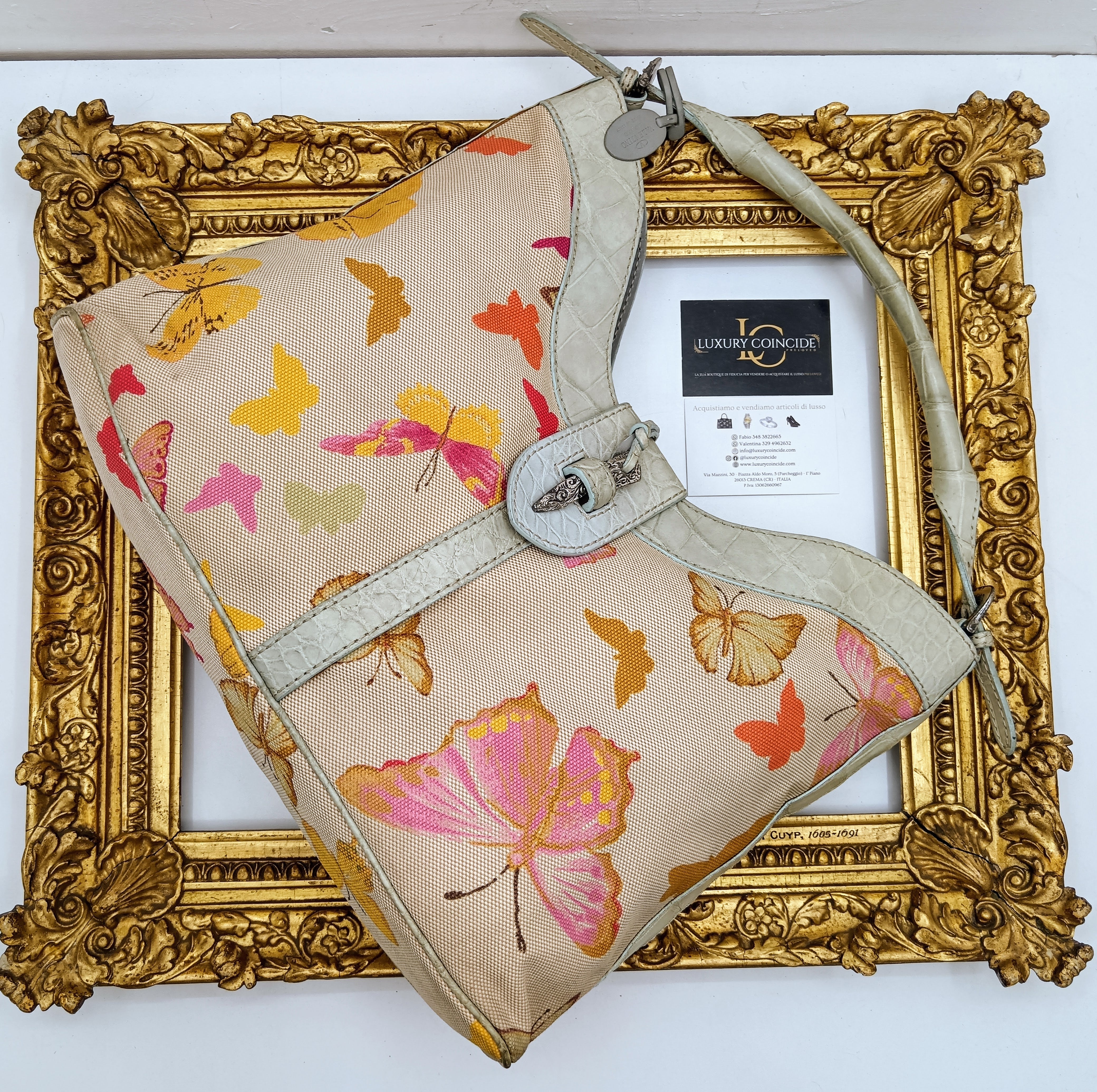 Valentino Garavani – Borsa Hobo in canapa con farfalle e pelle cocco azzurra