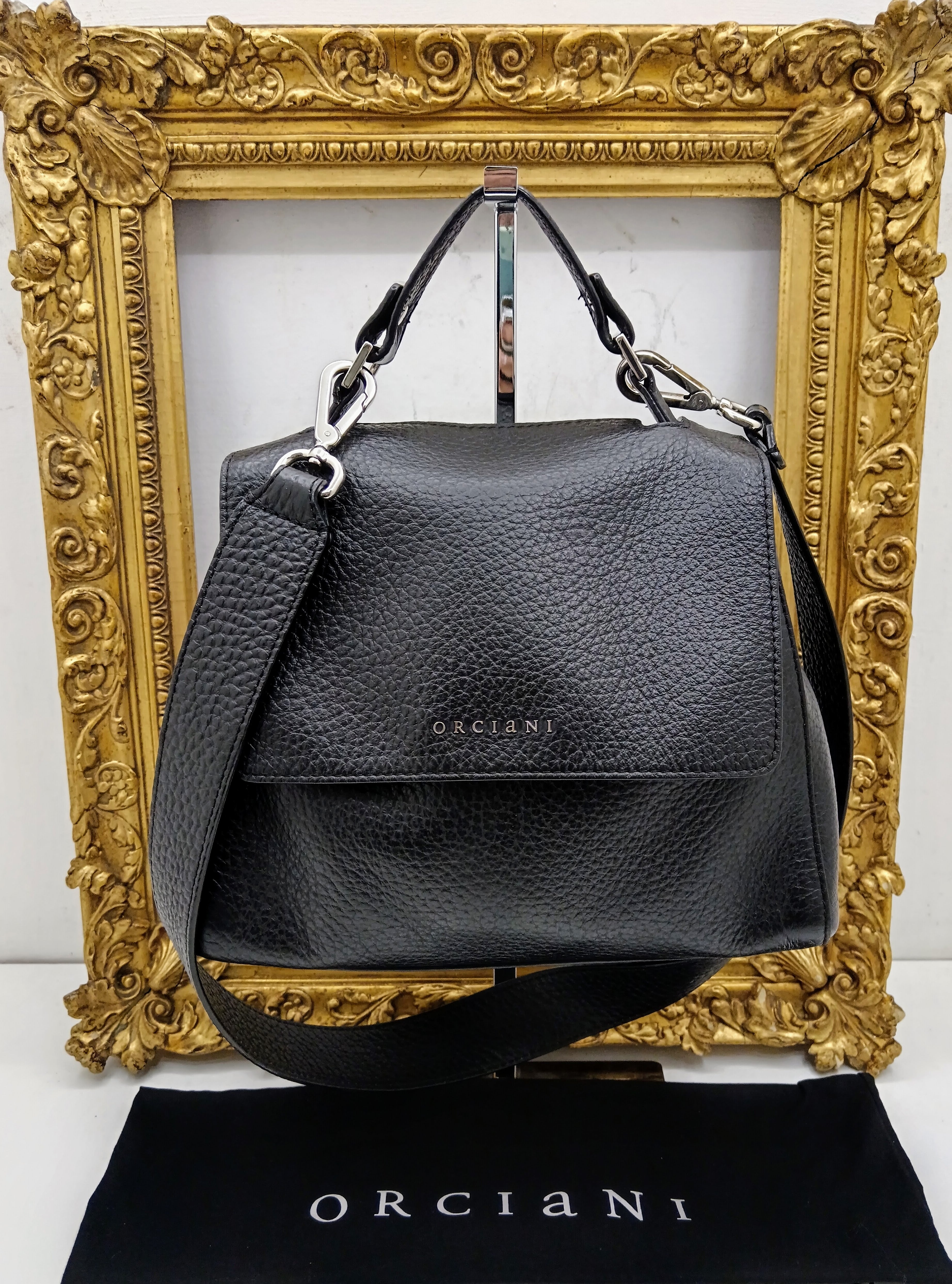 Orciani – Sveva Soft Media Tote Bag Pelle Martellata Nera con Tracolla