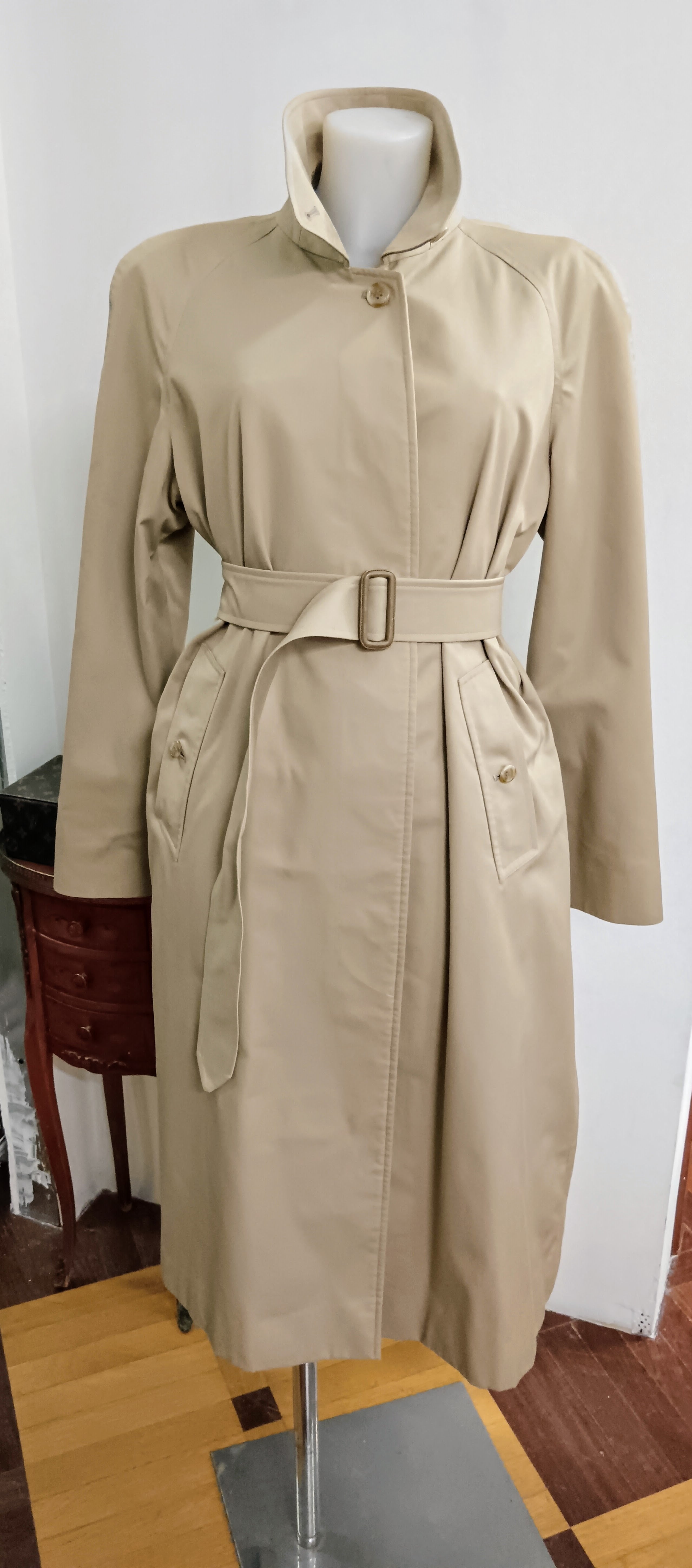 Burberry - Trench in cotone Beige con cintura