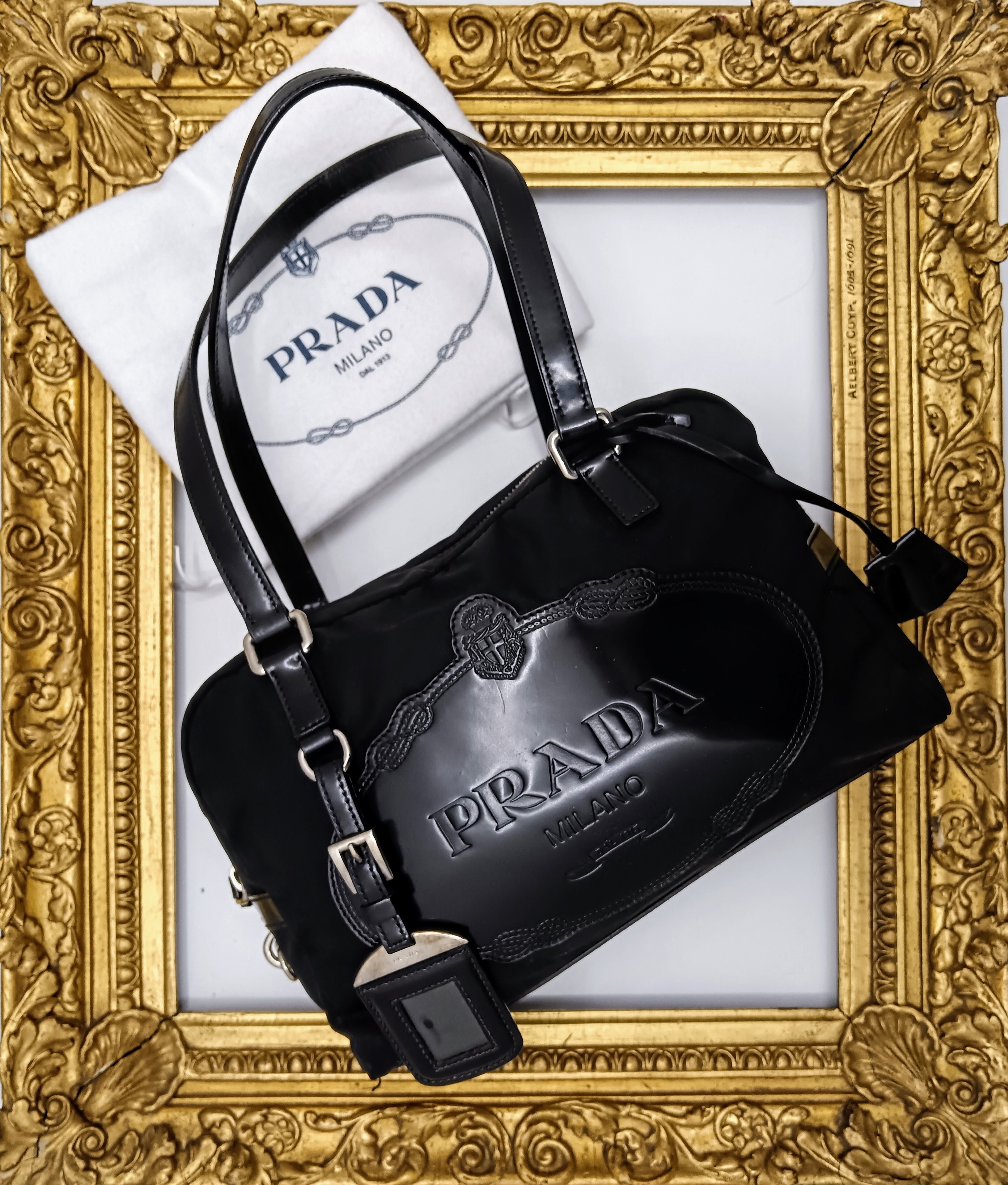 Prada – Bauletto Tote Bag Logo Jacquard Vernice e Nylon Nero