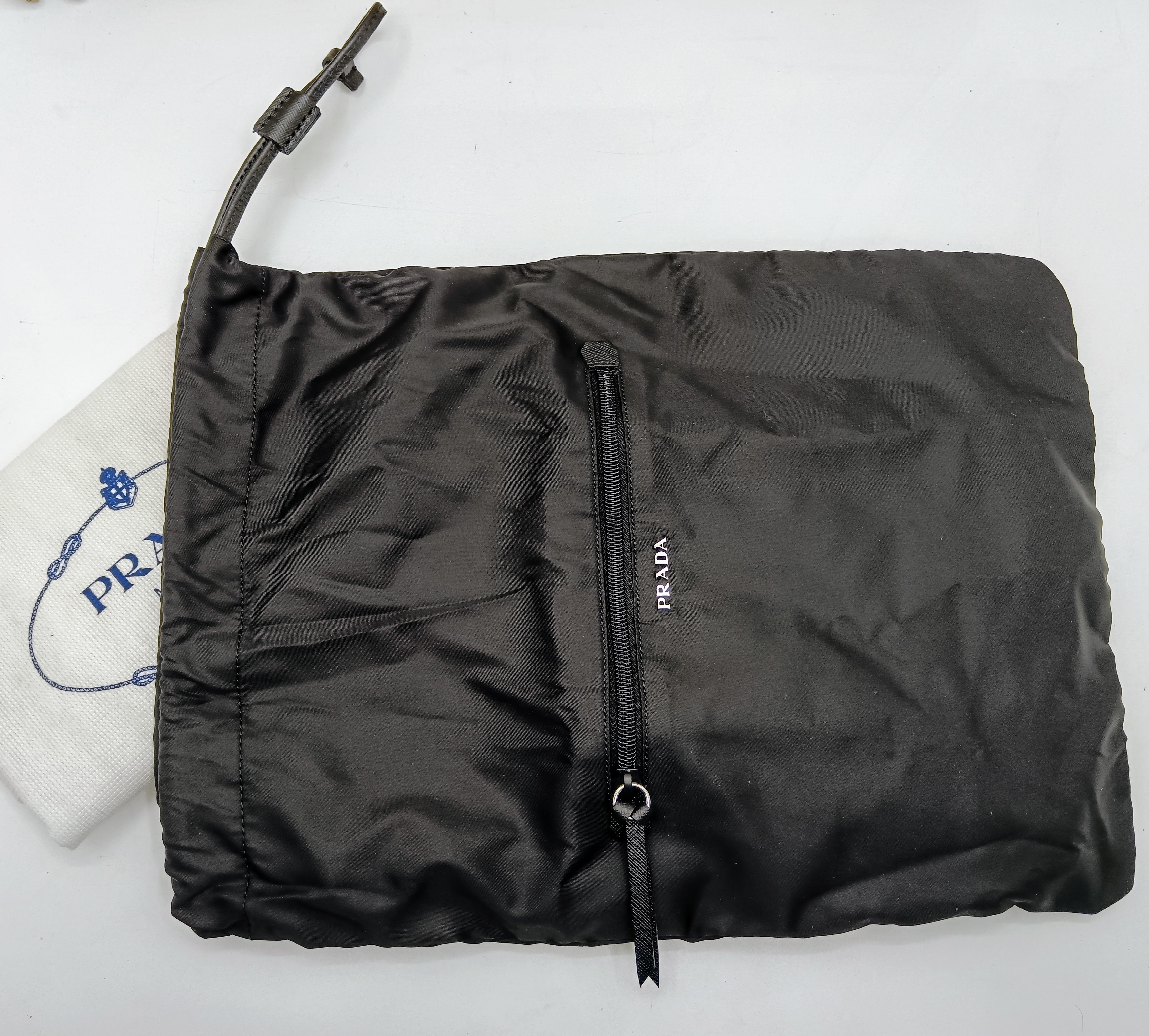 Prada – Sacca Porta Oggetti Pochette Trousse in Nylon Nero