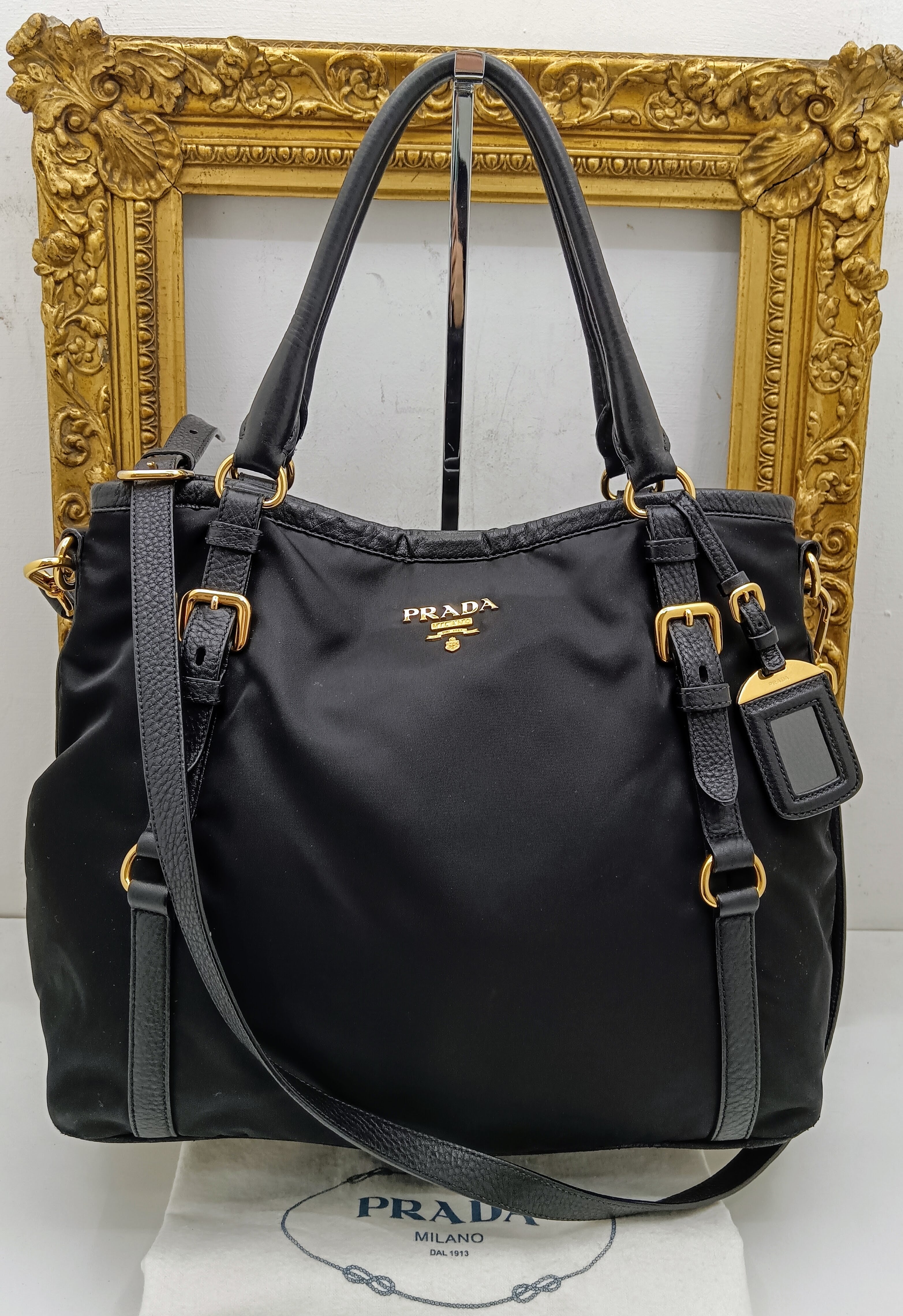 Prada - Shopper Re-Nylon e Pelle Nera Tracolla e fasce in pelle