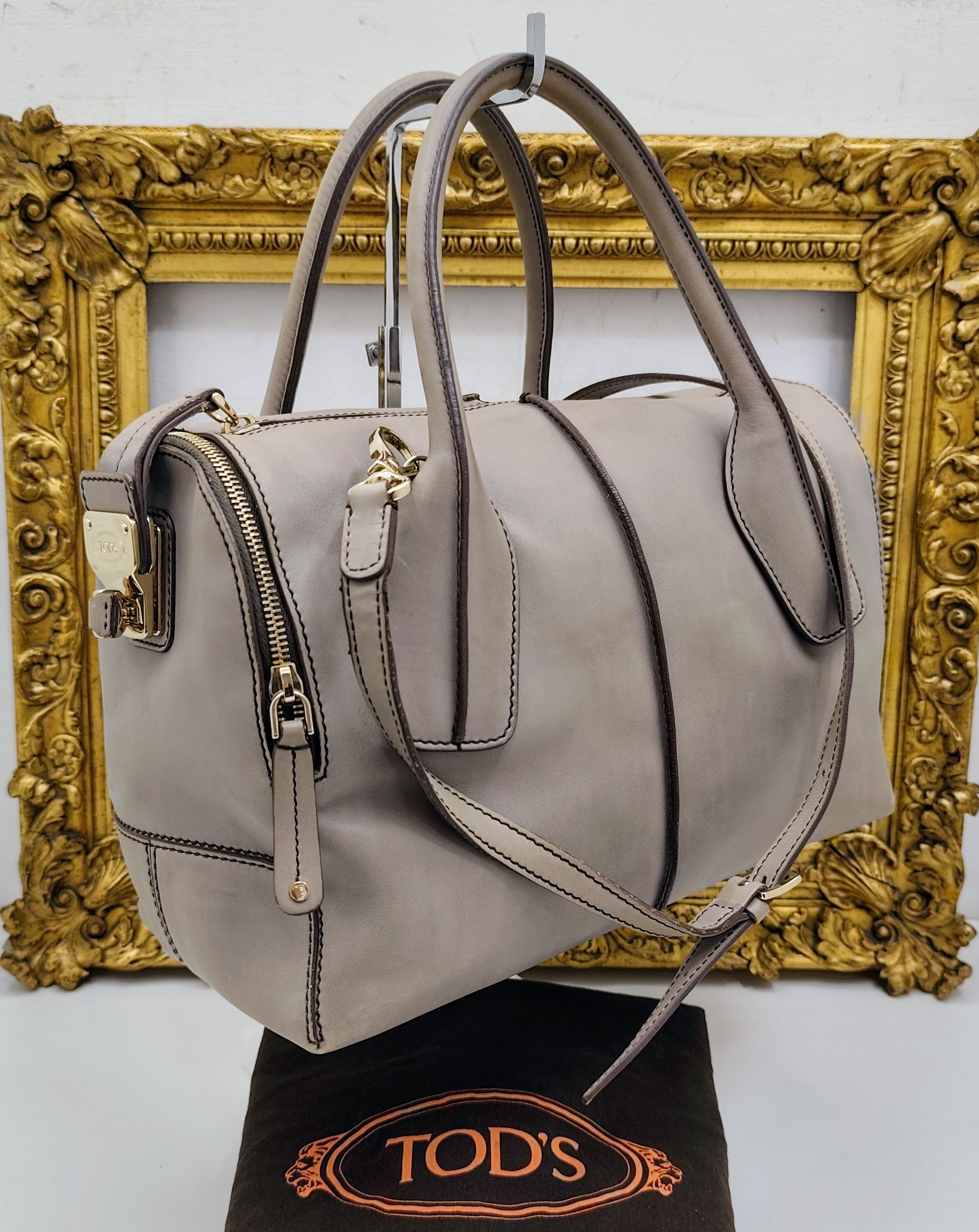 Tod's – Bauletto "D-Styling" pelle grigio perla con tracolla