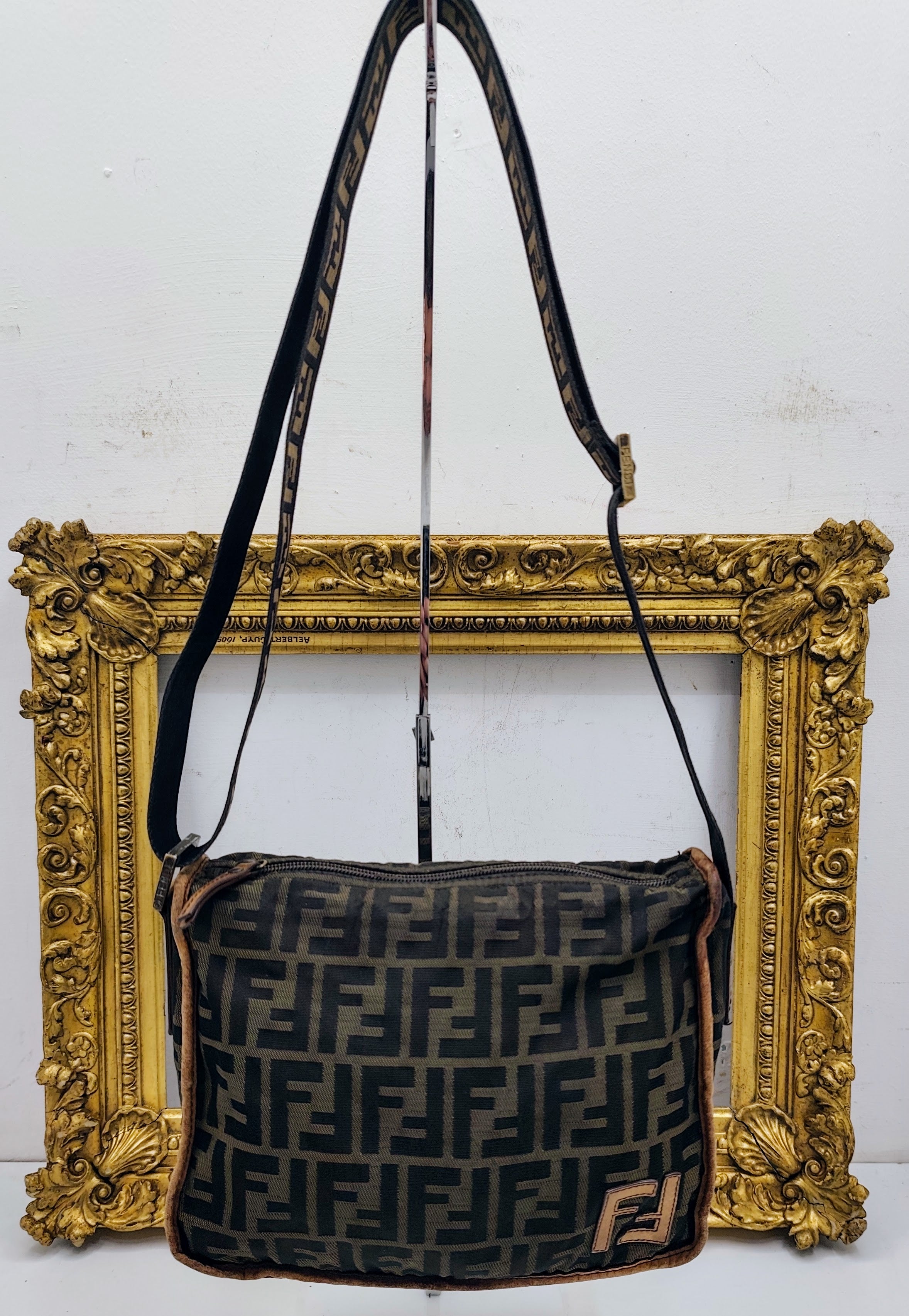 Fendi – Camera Bag Postina in Tessuto Zucca Marrone Vintage
