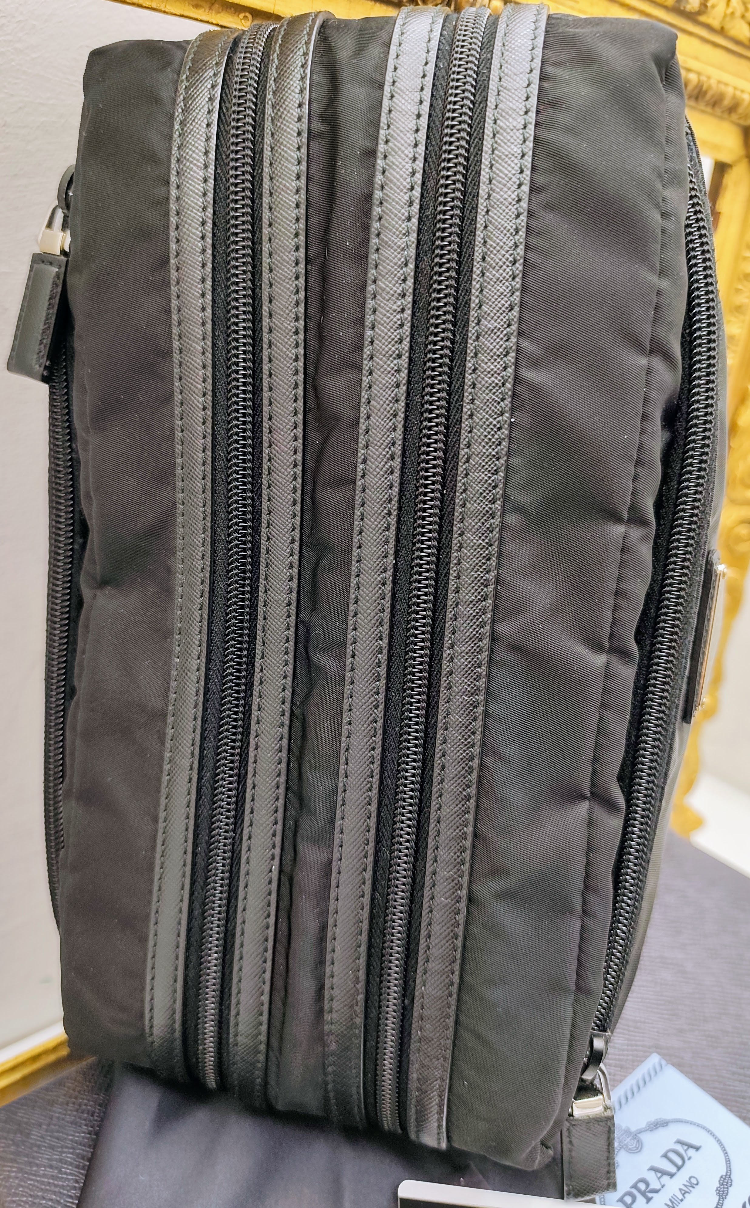 Prada - Trousse Toilette Doppia da Viaggio in Re-Nylon e Saffiano Nero