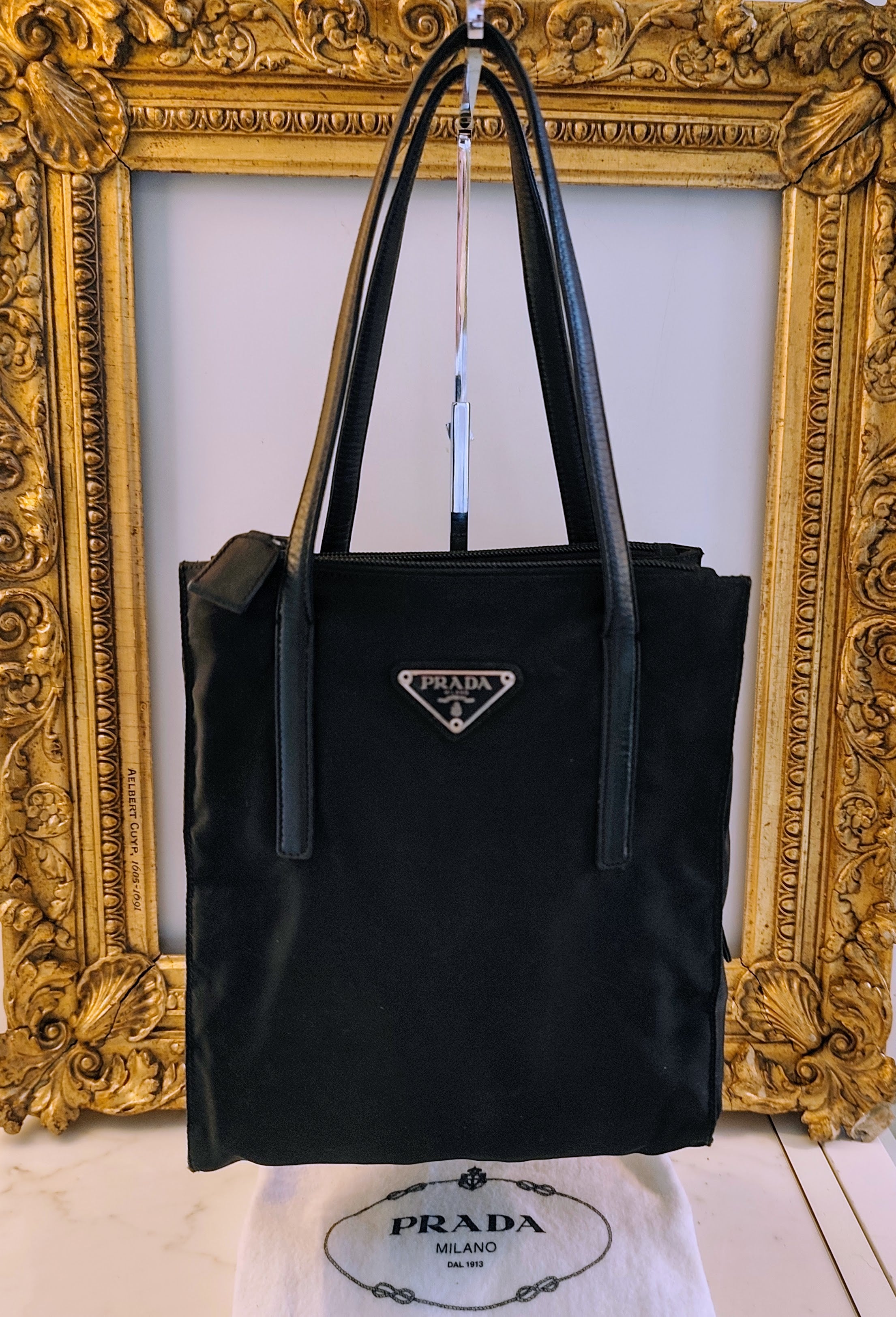 Prada – Mini Tote Bag Vintage in Re-Nylon Nero e Pelle