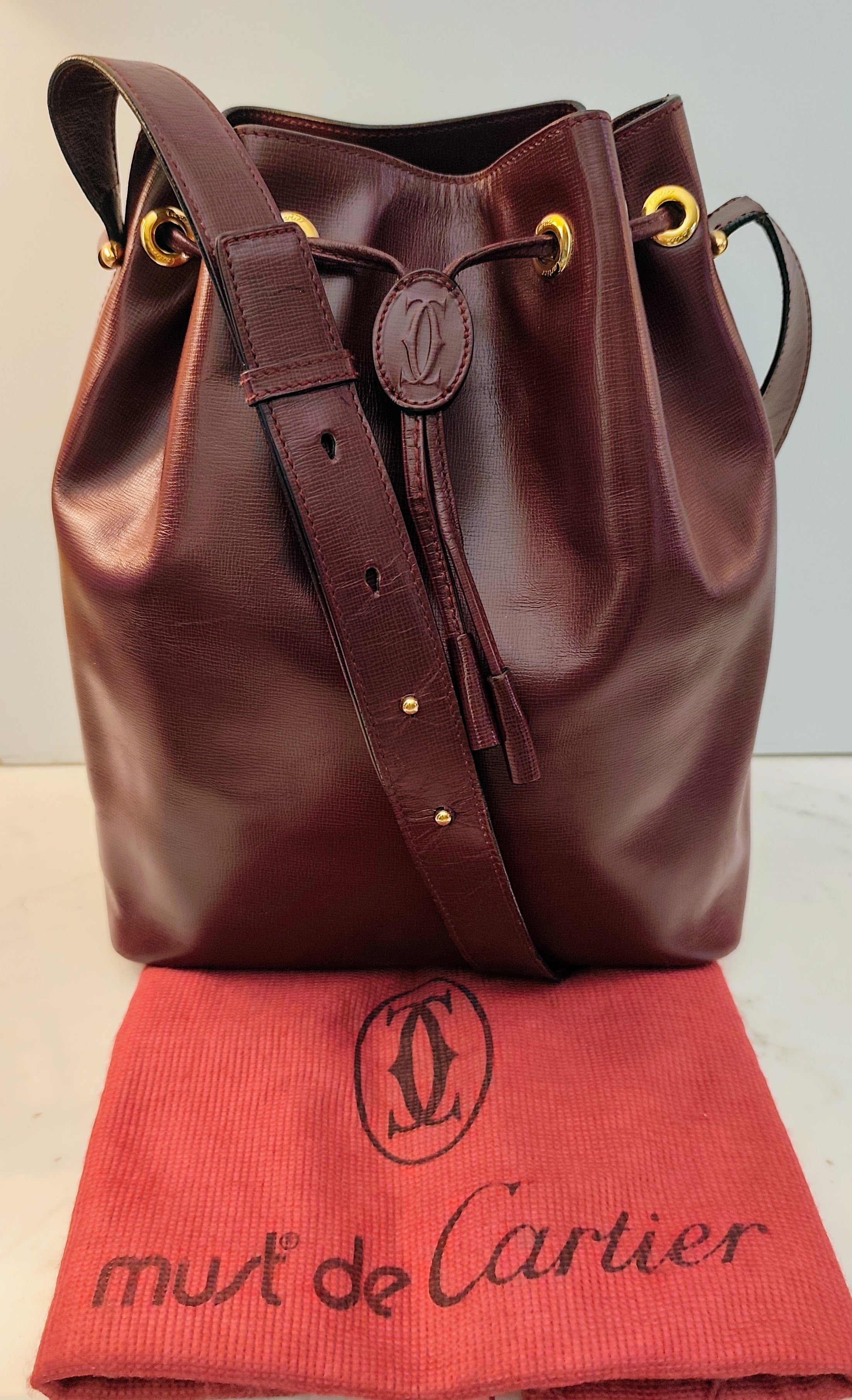 Cartier – Borsa Secchiello in Pelle Bordeaux