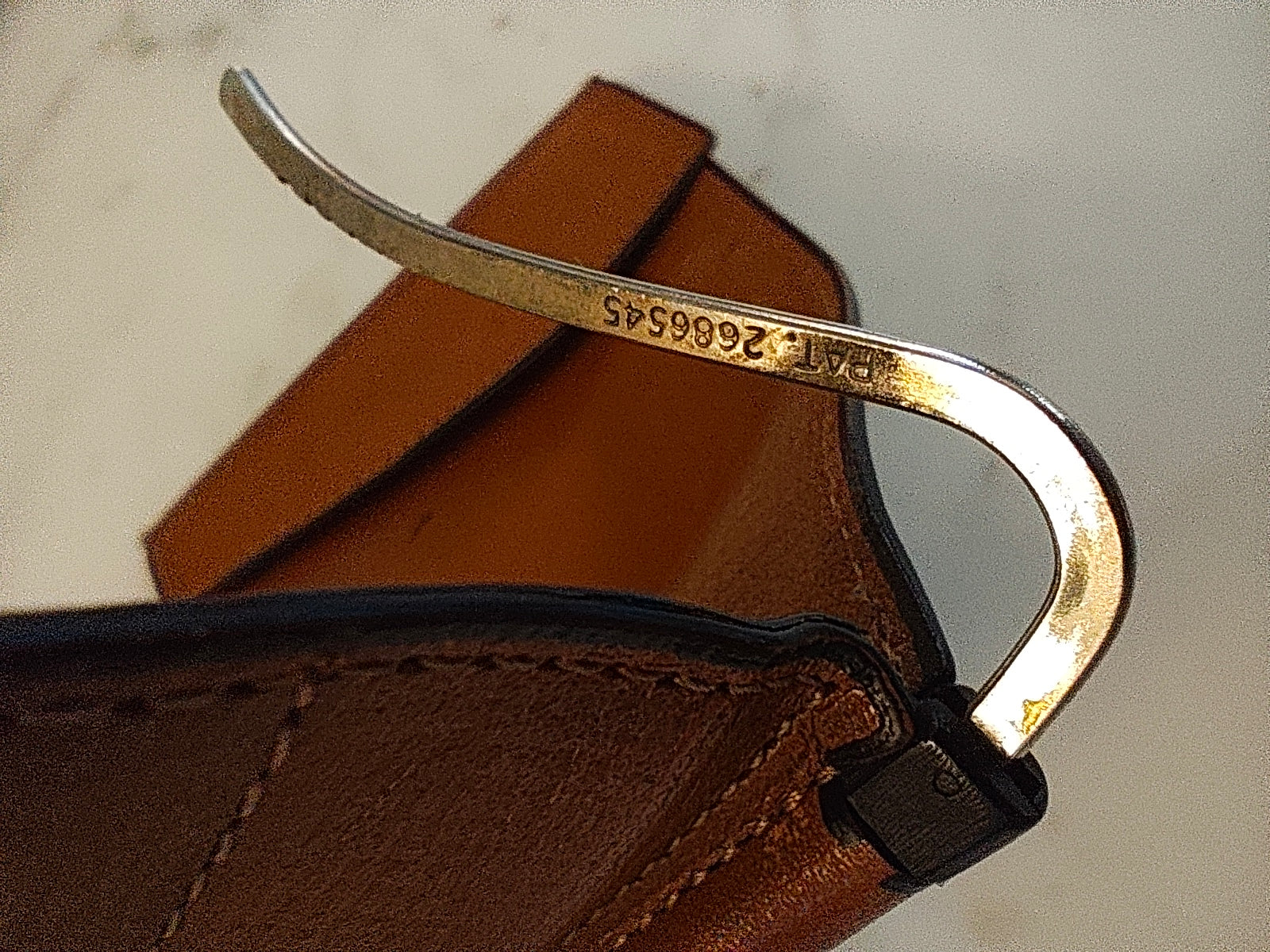 Valextra – Fermasoldi “Grip Spring" Portamonete e Carte Pelle