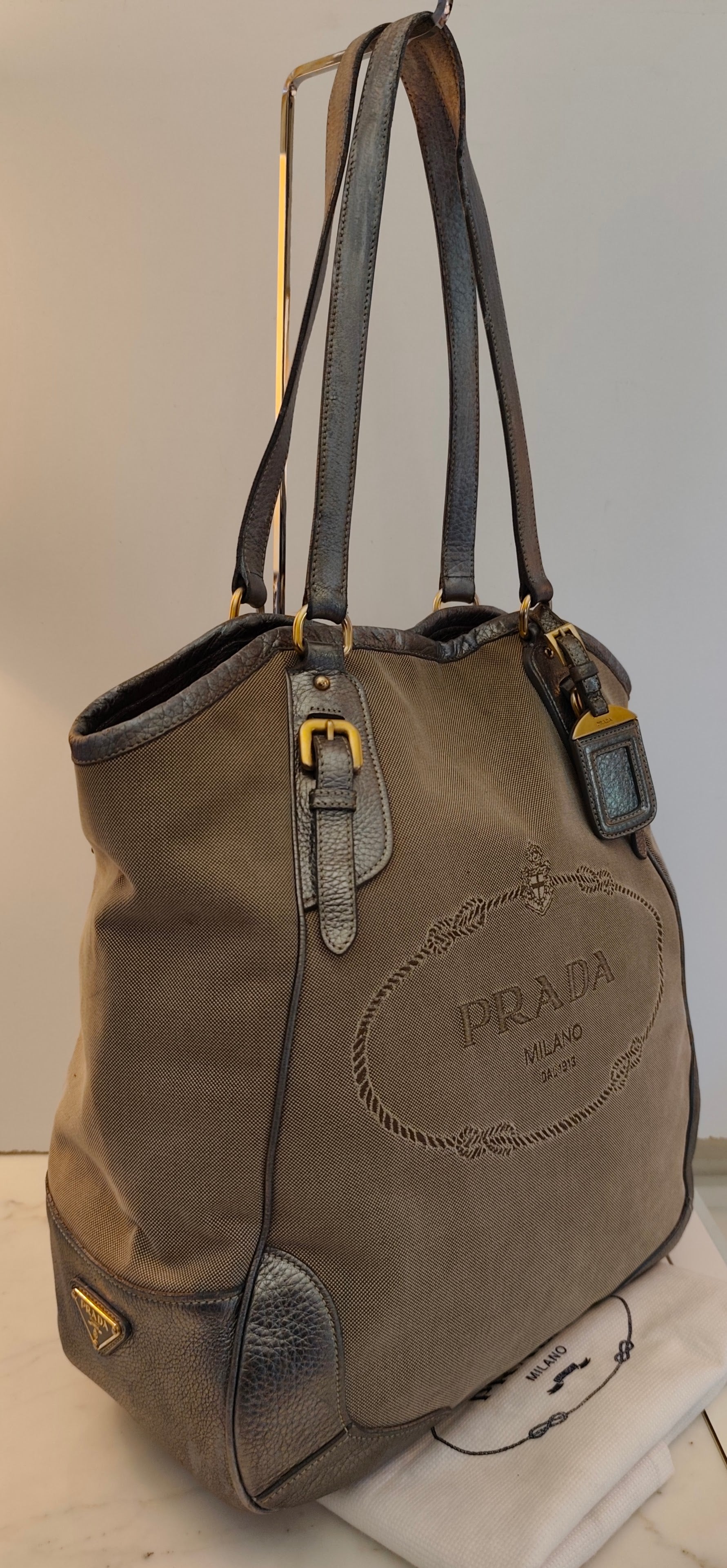 Prada – Shopper Grande a Spalla in Tessuto e Pelle Jacquard