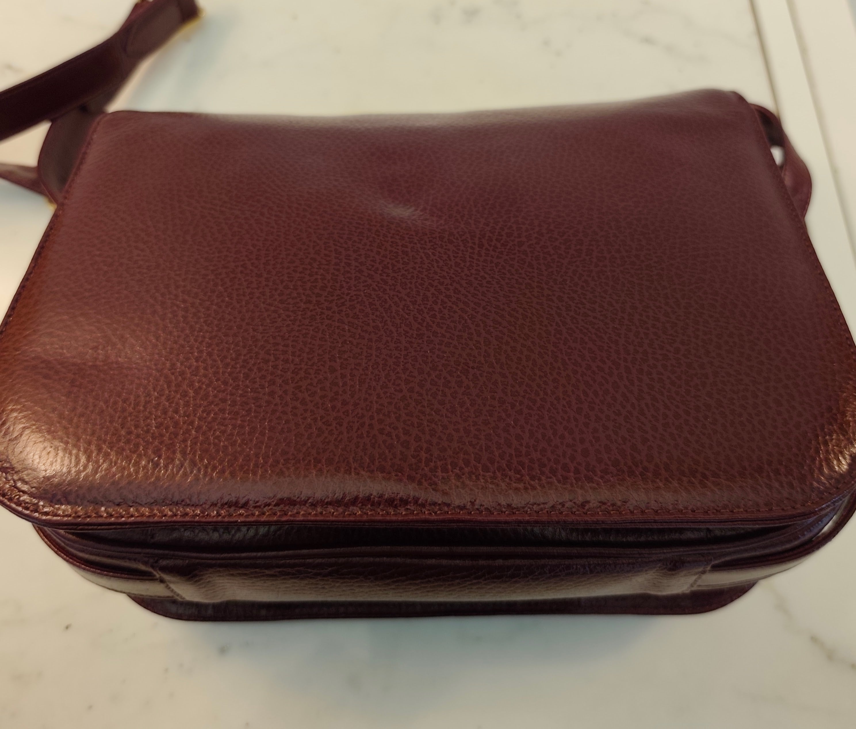 Cartier - Camera Bag a Tracolla Pelle Bordeaux a 3 Soffietti
