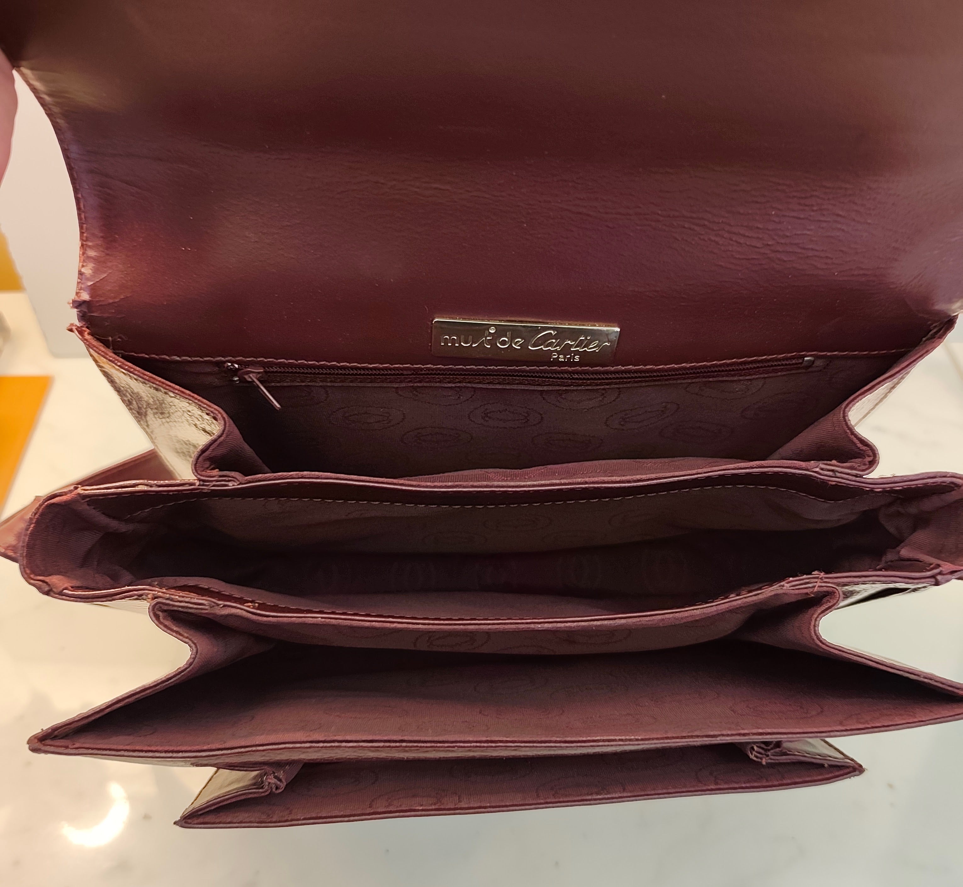 Cartier - Camera Bag a Tracolla Pelle Bordeaux a 3 Soffietti