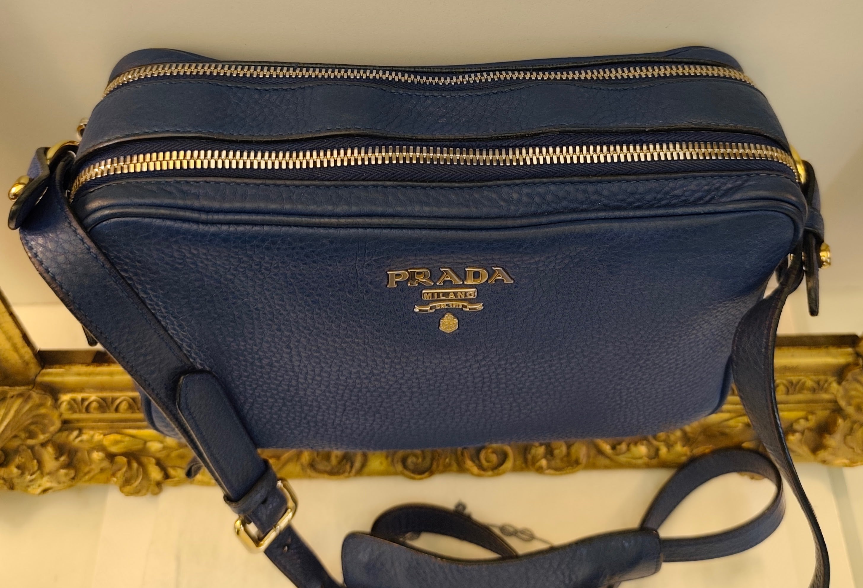 Prada - Camera Bag Postina Doppia in Pelle Blu Royal