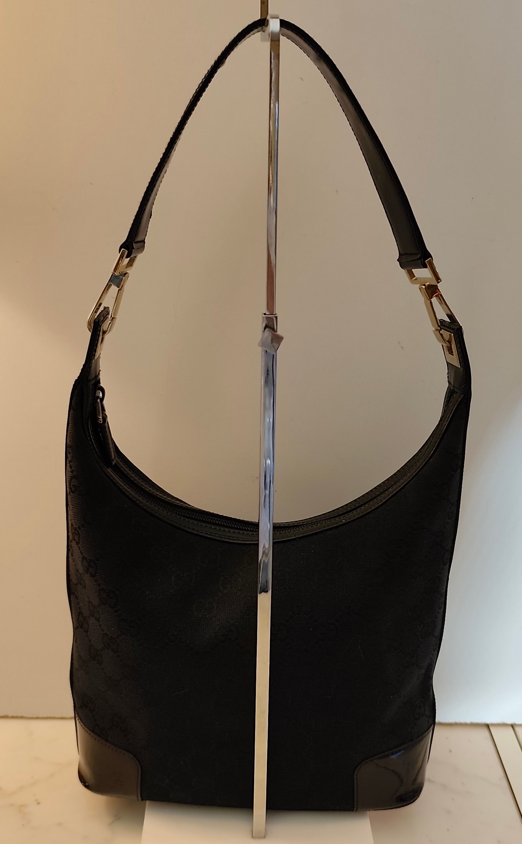 Gucci - Jackie Hobo Bag in Canvas GG Nero e Dettagli in Pelle Lucida