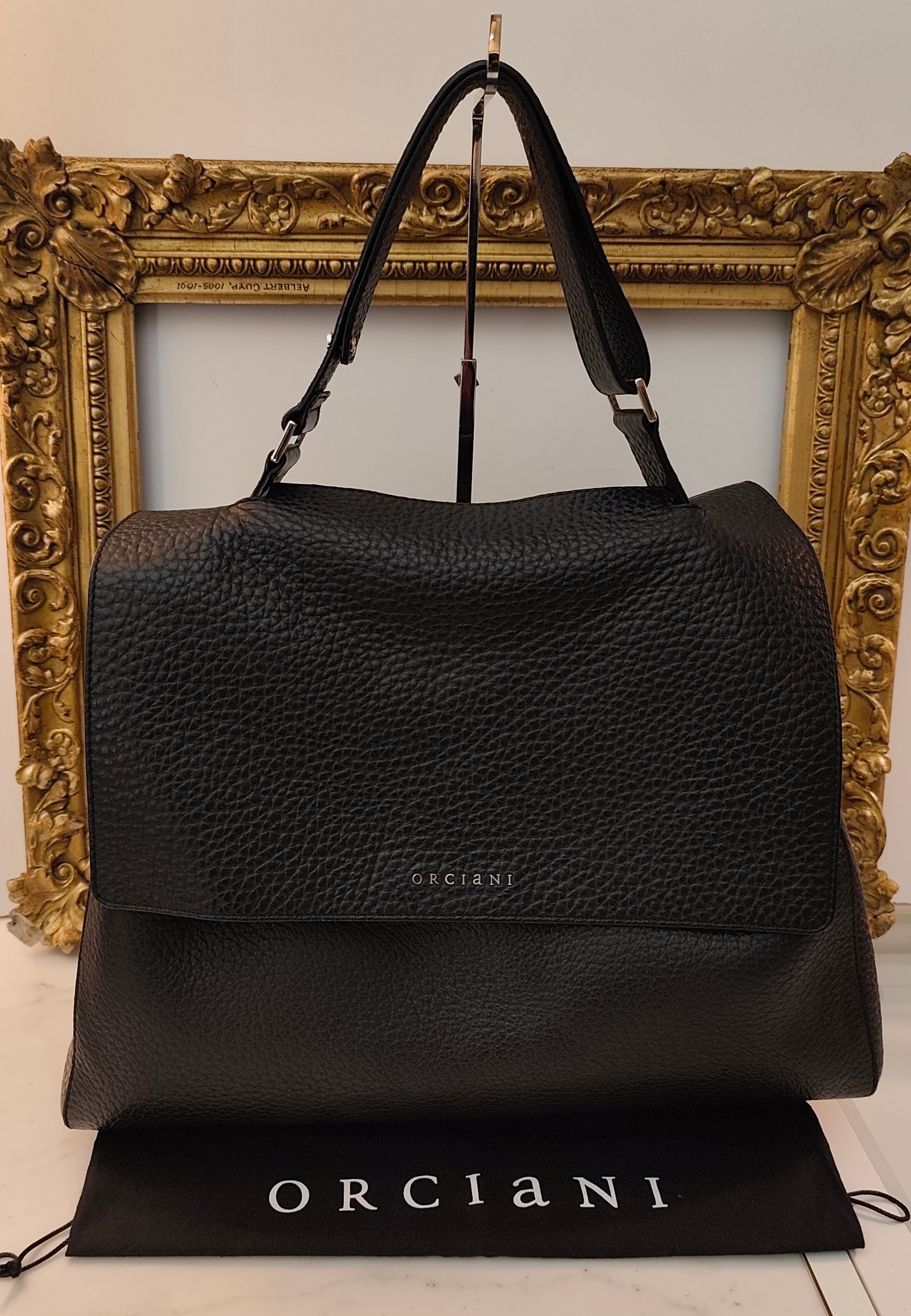 Orciani – Sveva Soft Grande Pelle Martellata Nera