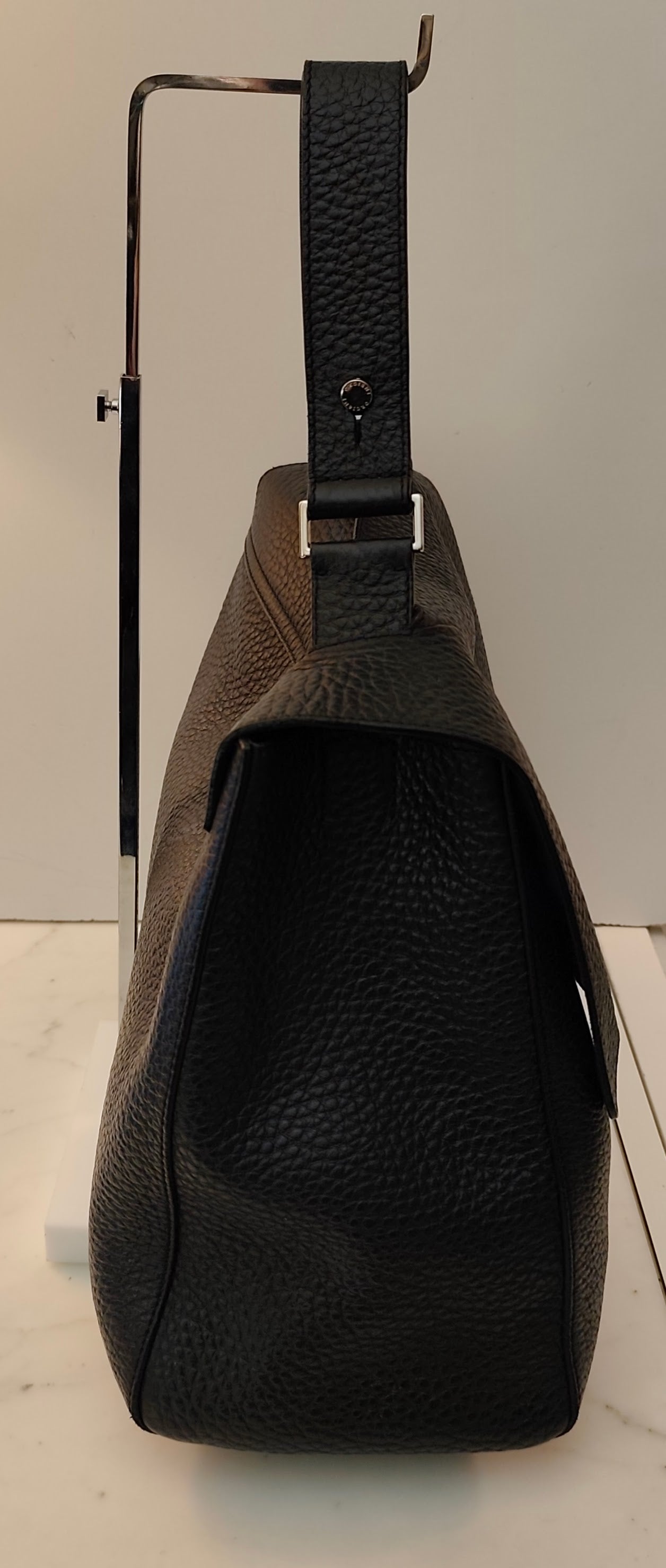 Orciani – Sveva Soft Grande Pelle Martellata Nera