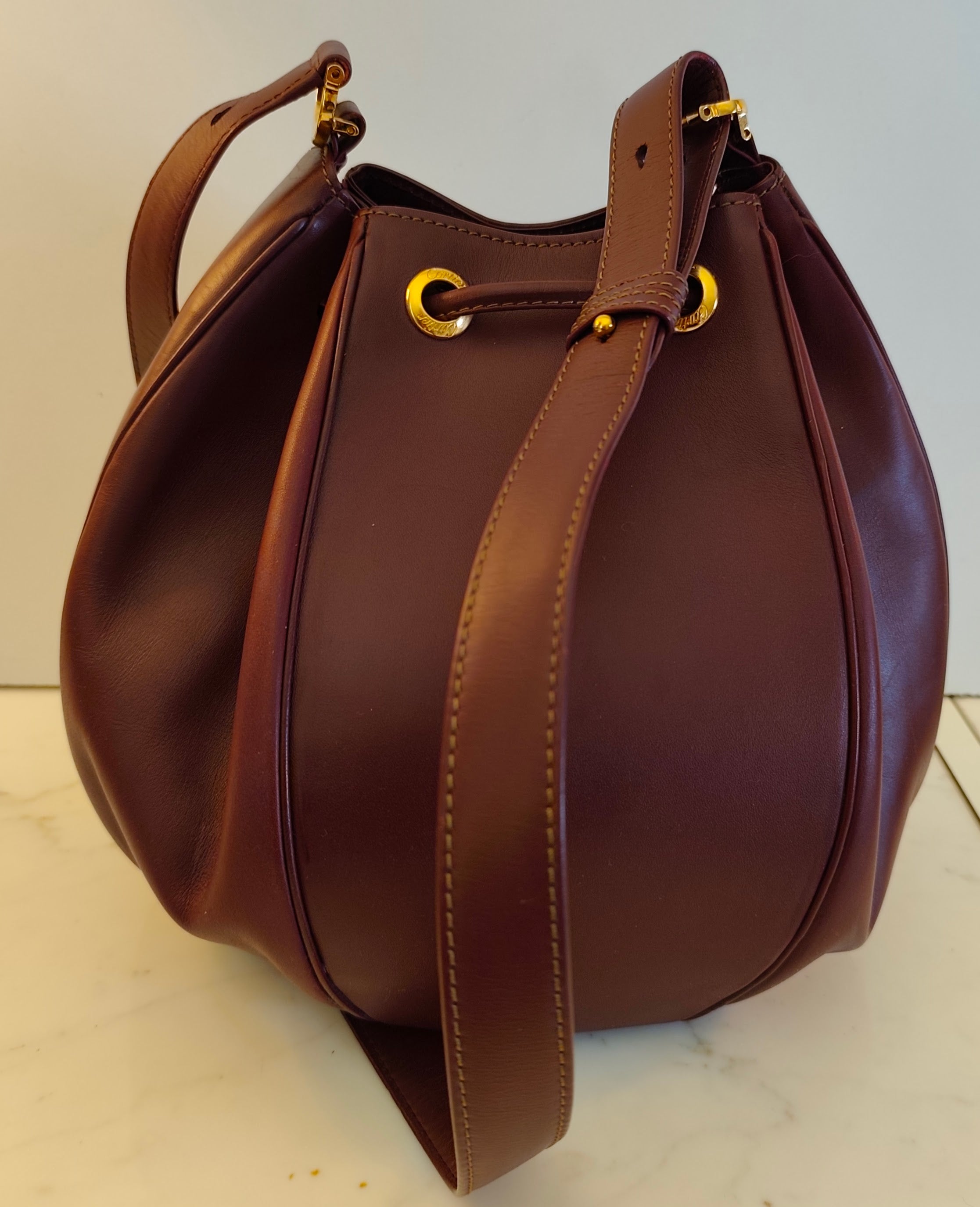 Cartier – Borsa Secchiello in Pelle Bordeaux