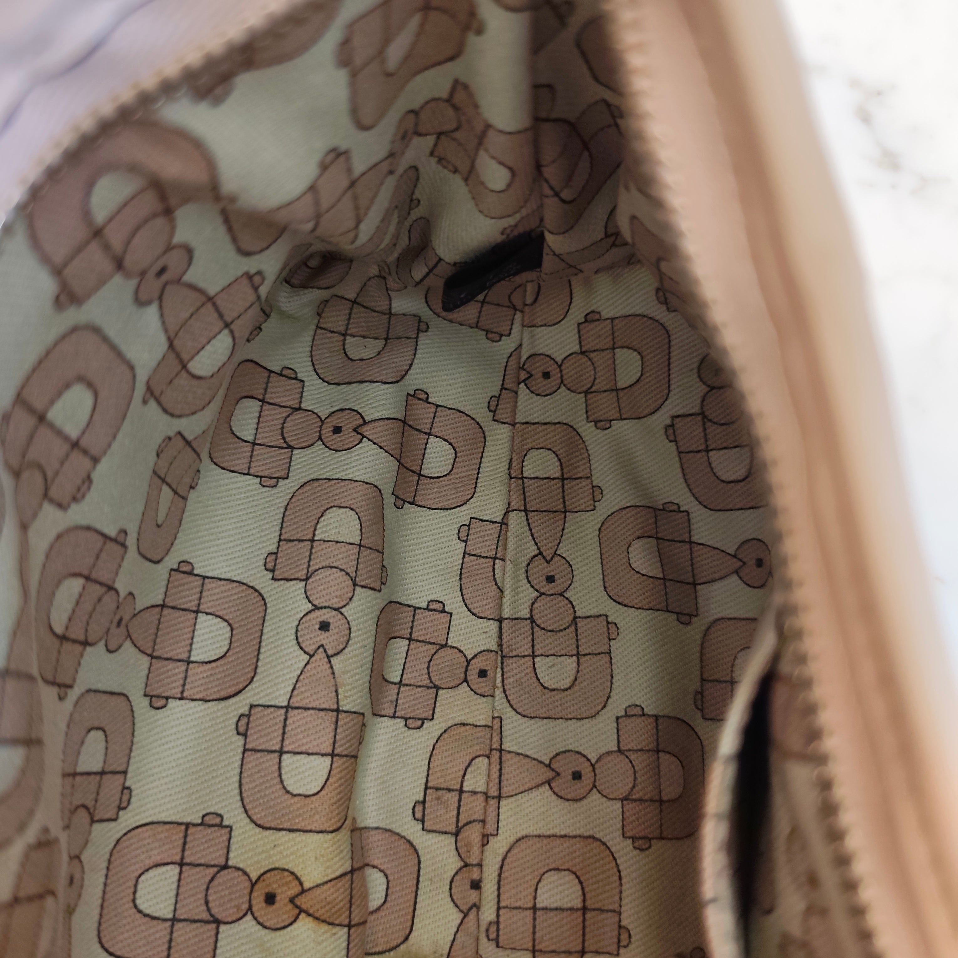 Gucci - Abbey D-Ring Borsa a Spalla in Pelle Guccissima Avorio