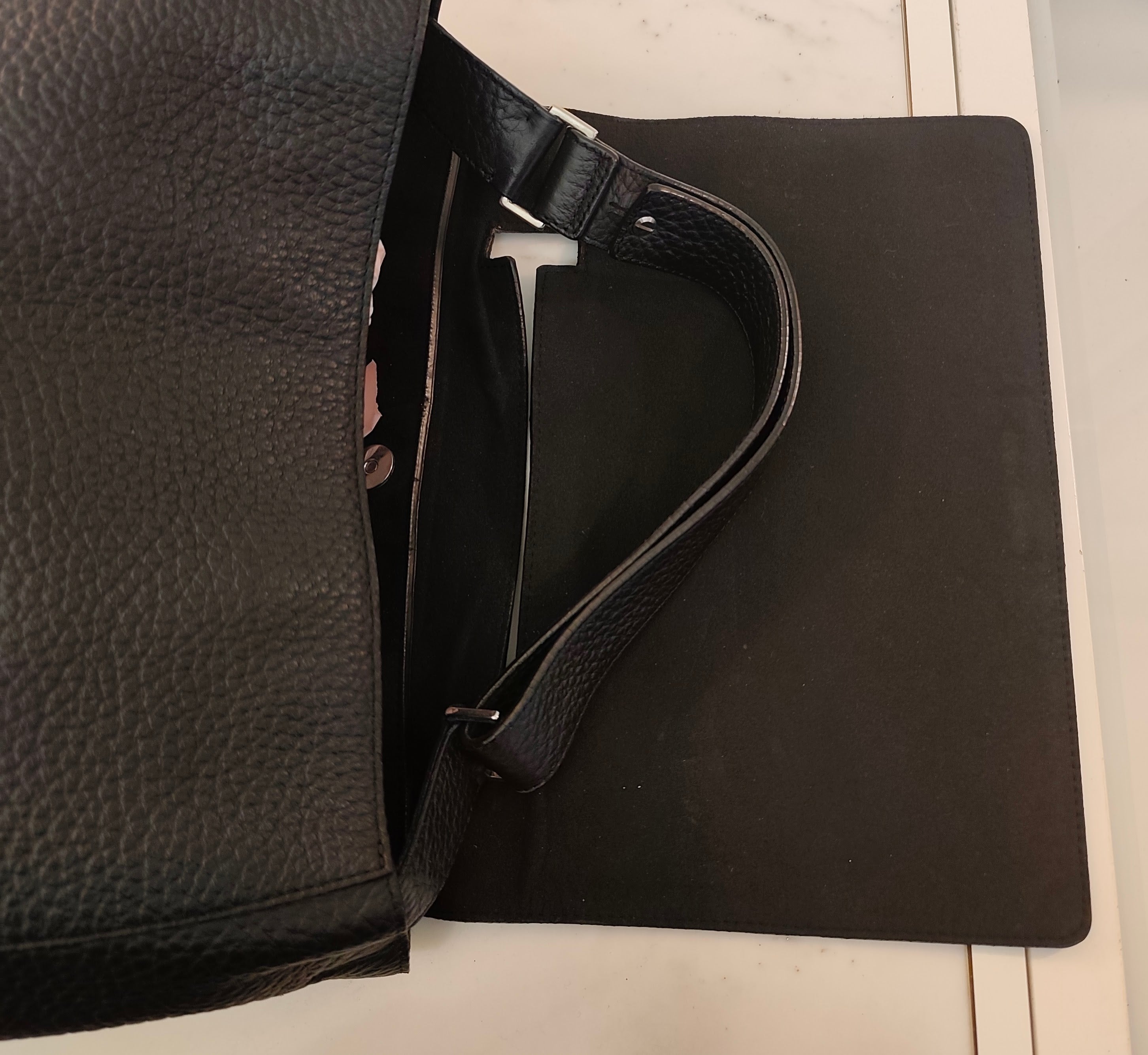 ORCIANI - BORSA SVEVA SOFT GRANDE IN PELLE MARTELLATA NERA
