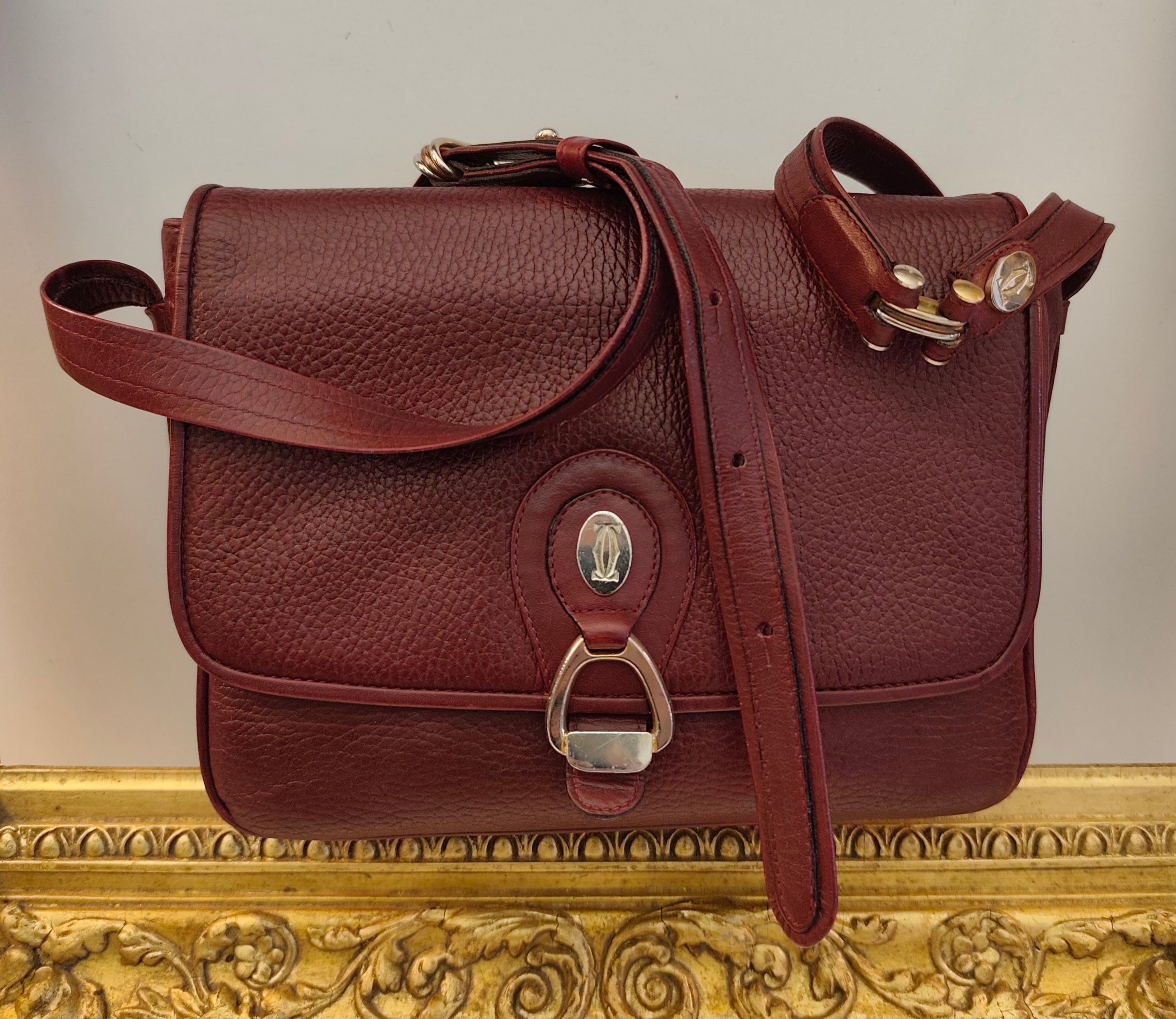 Cartier – Camera Bag Vintage in Pelle Bordeaux