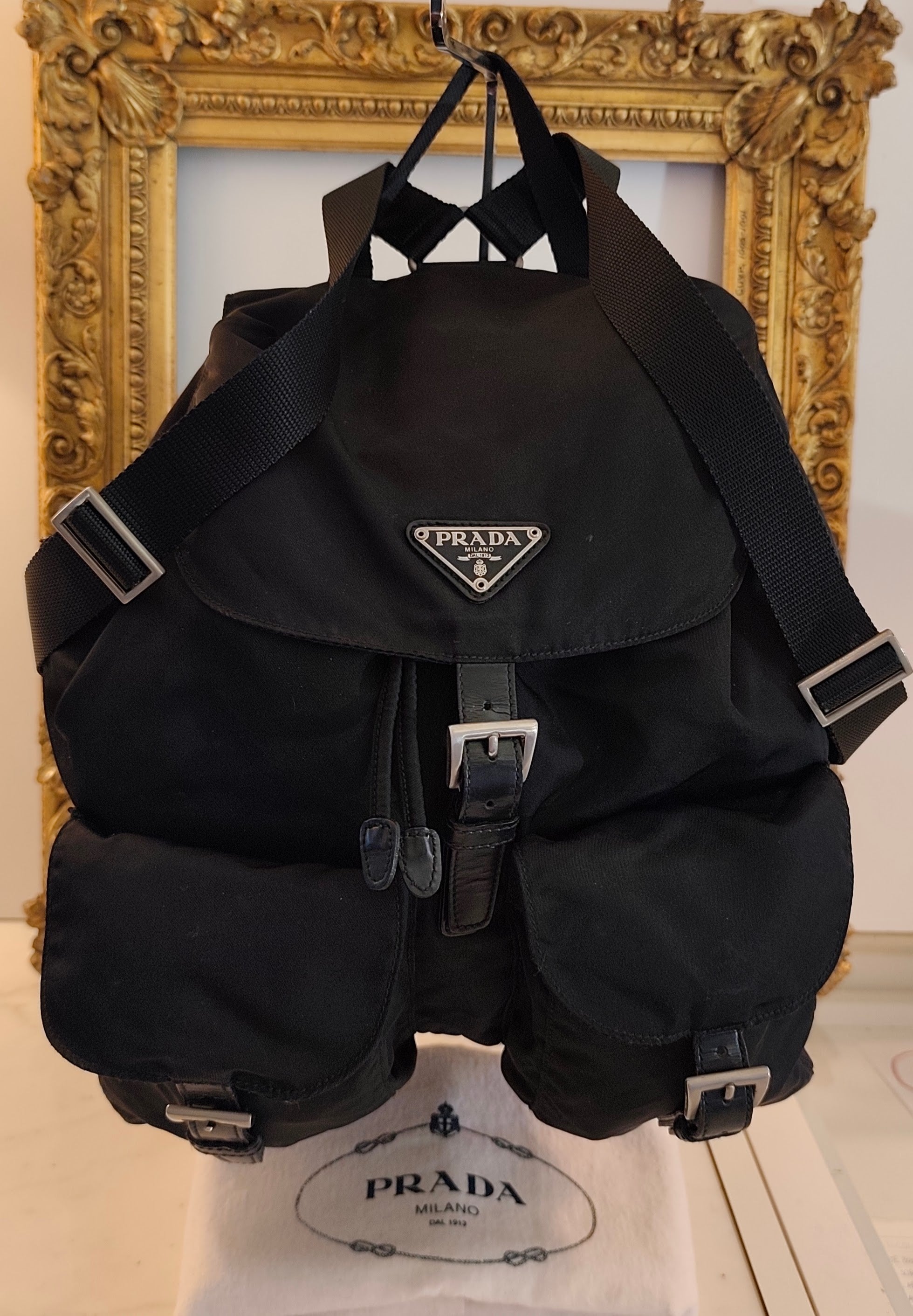 Prada – Zaino Classico Iconico in Nylon Nero Misura Grande Vintage