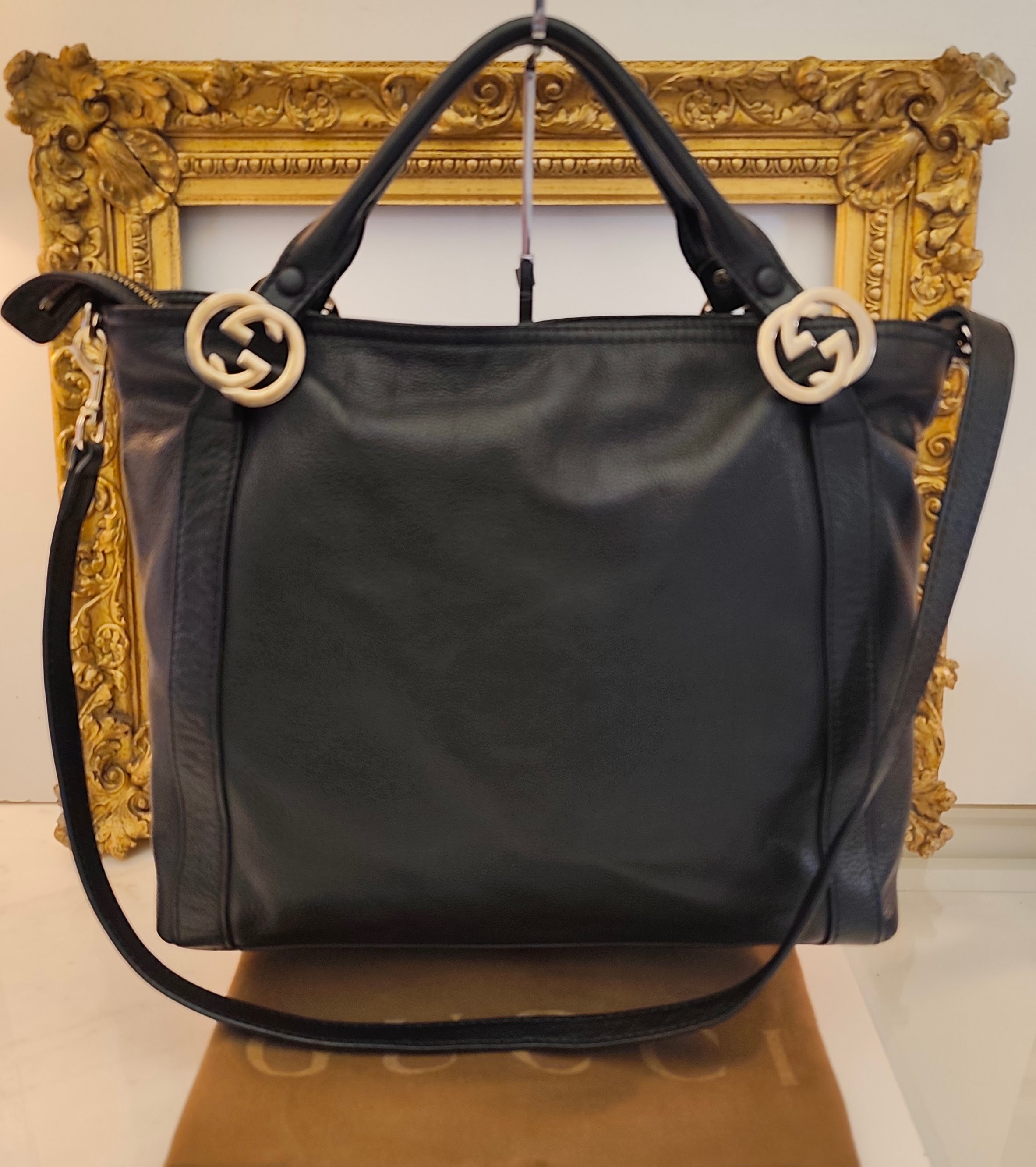 Gucci - Borsa Tote Shopper "Miss GG" - Pelle Martellata Nera con Tracolla