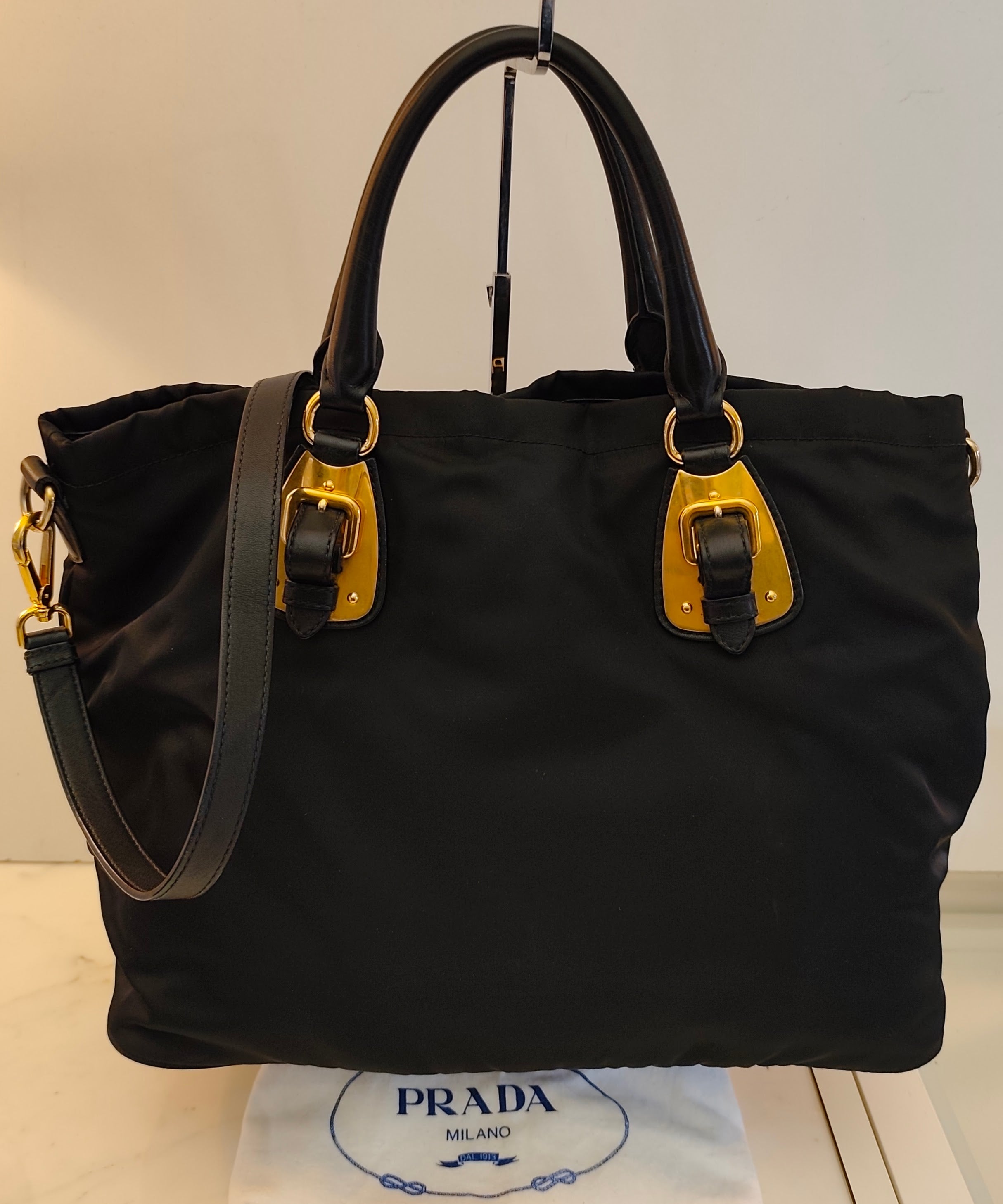 Prada - Tote Bag Shopper - Nylon Nero con HW Dorato e Tracolla