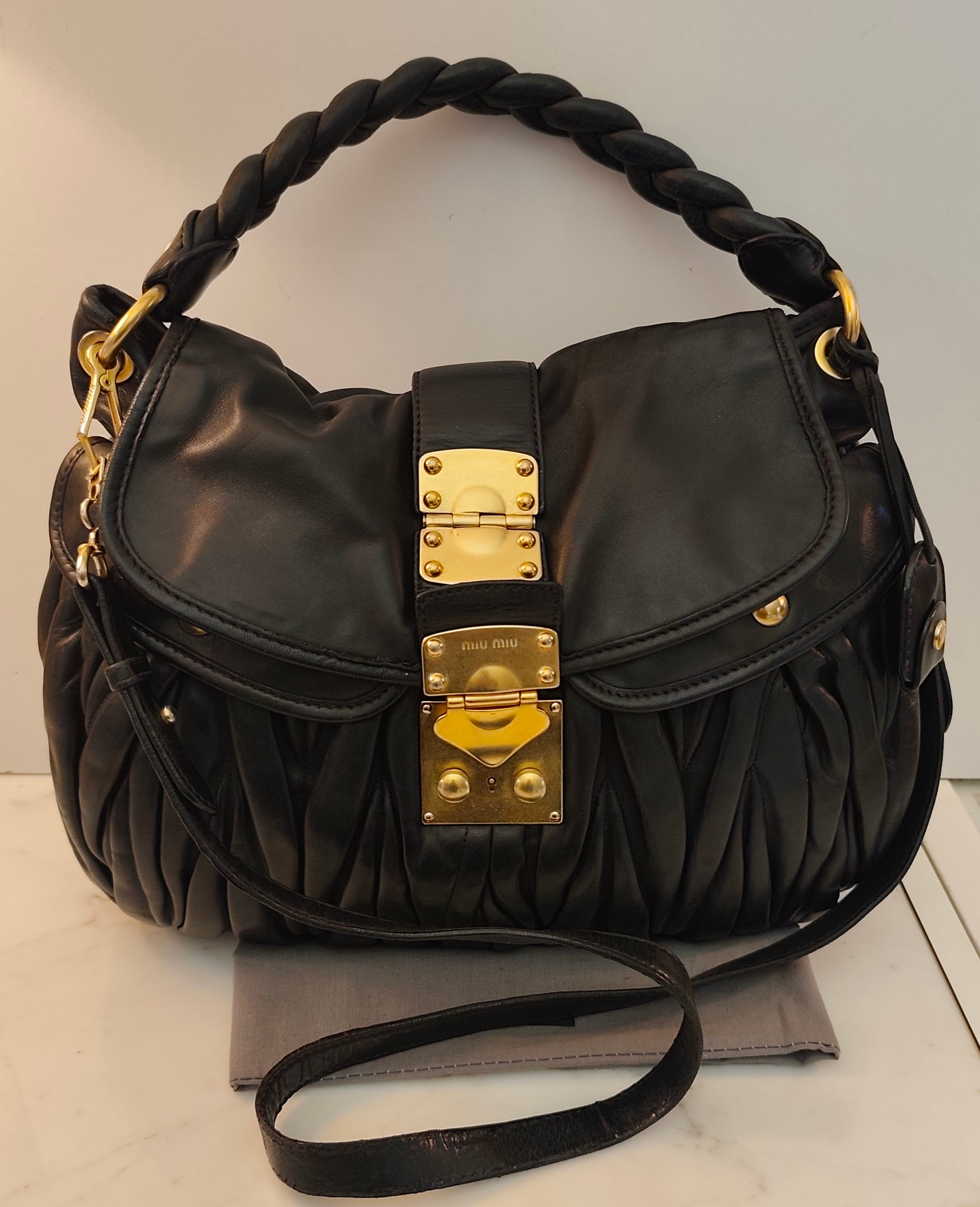 Miu Miu - Coffer Bag Borsa a Spalla in Pelle Matelassé Nera con Tracolla Vintage