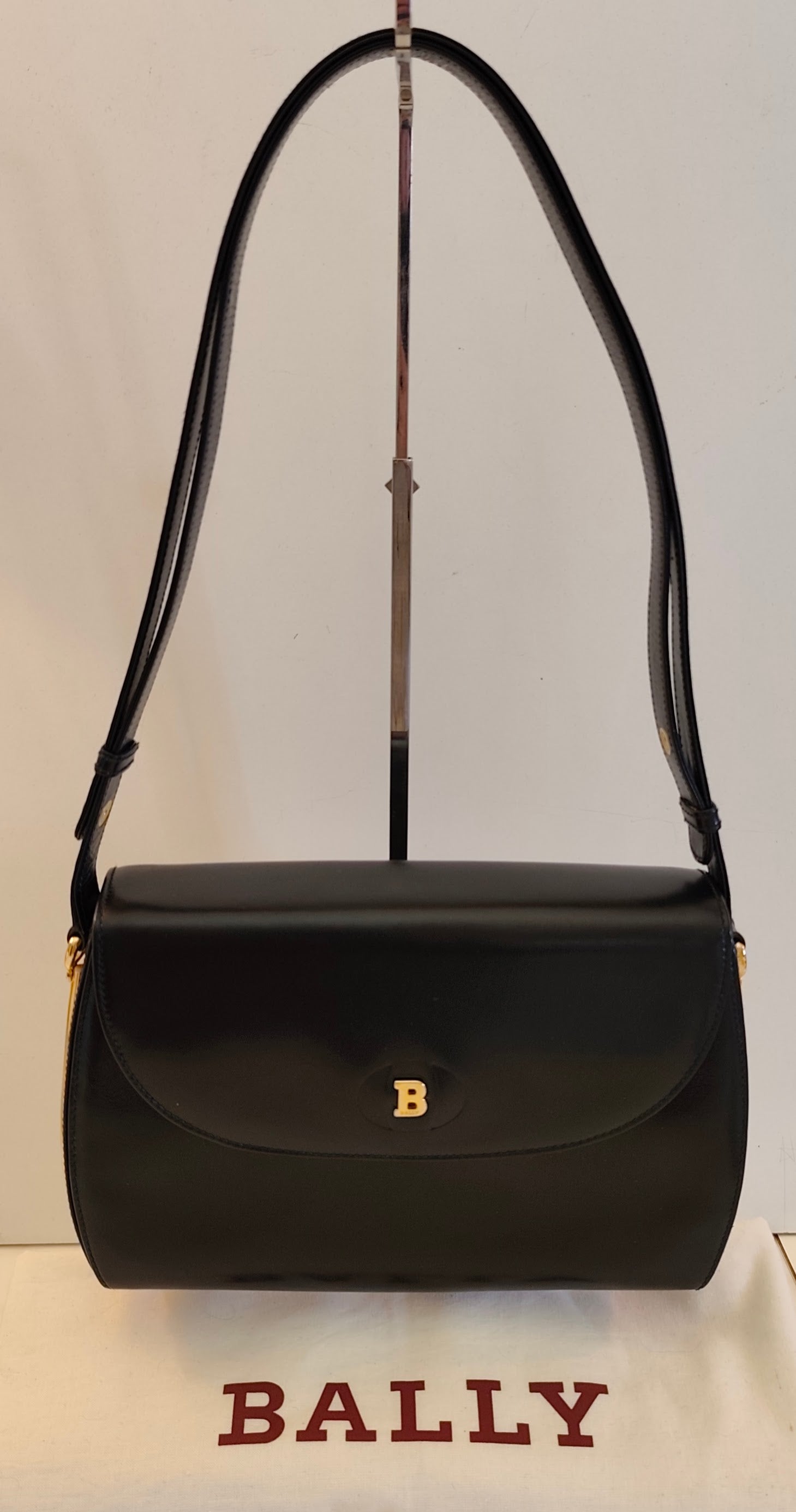 Bally – Camera Bag Vintage in Pelle Nera con Hardware Dorato