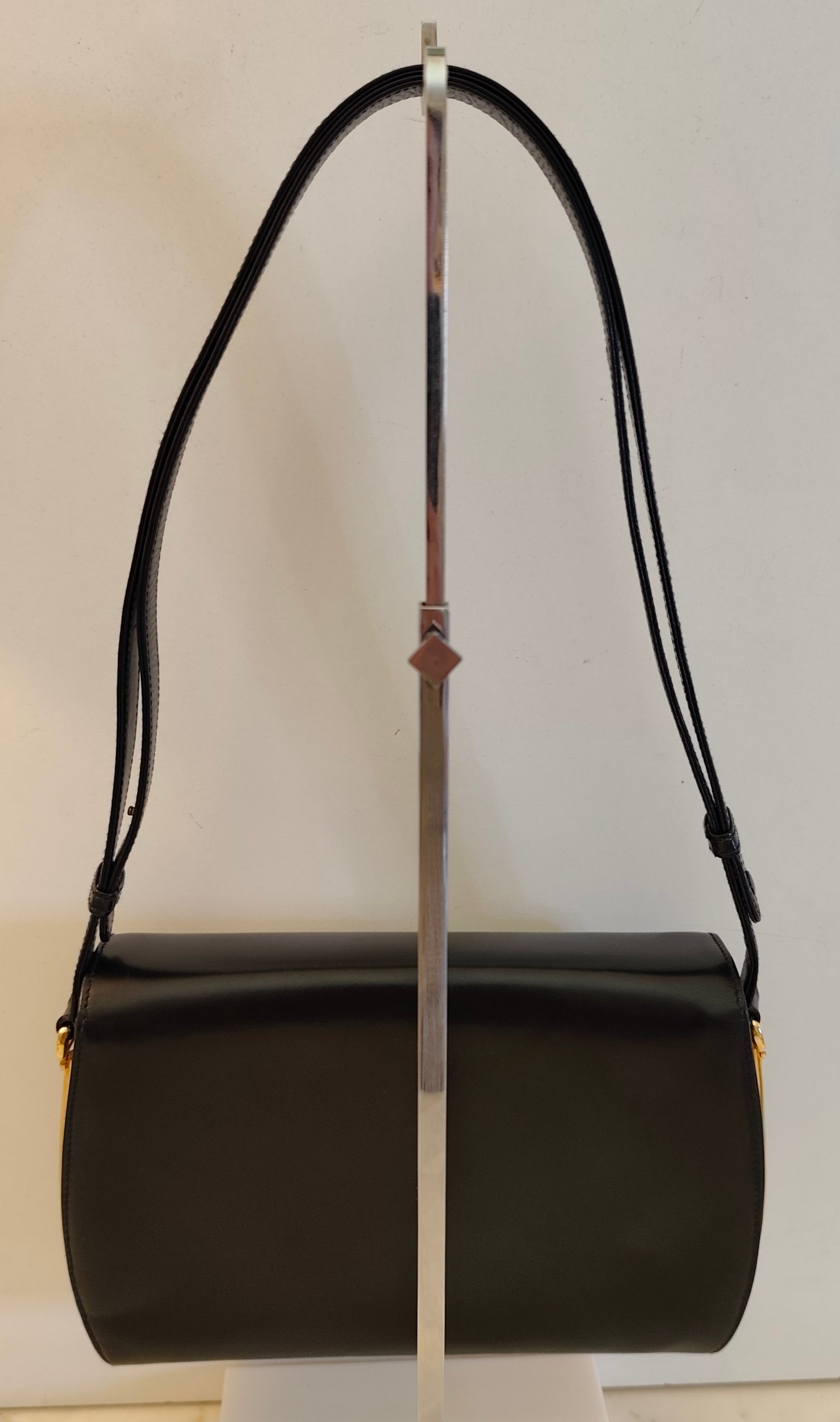 Bally – Camera Bag Vintage in Pelle Nera con Hardware Dorato