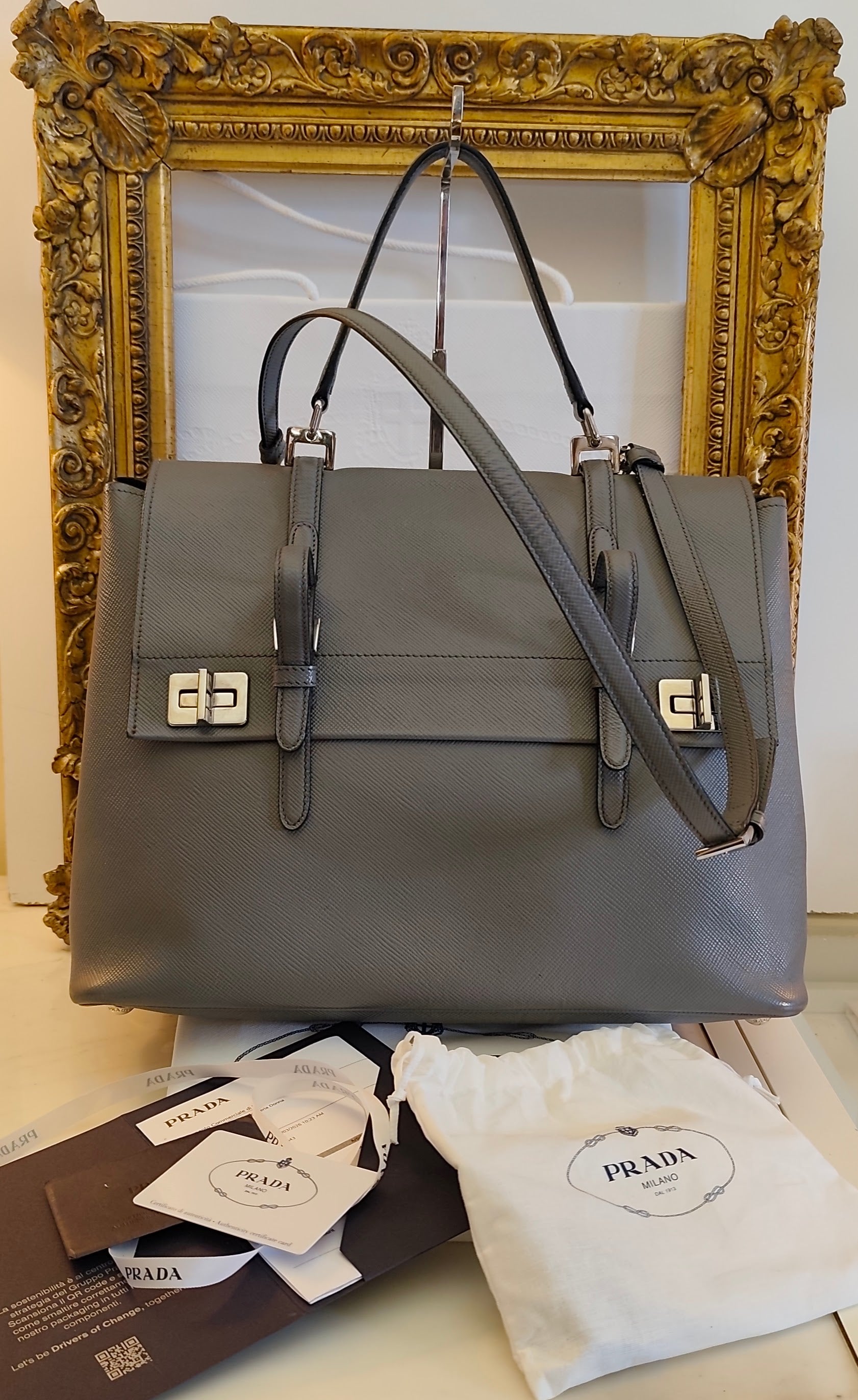 Prada - Borsa Cartella "Double Satchel" Donna in Pelle Saffiano Grigio - Full Set