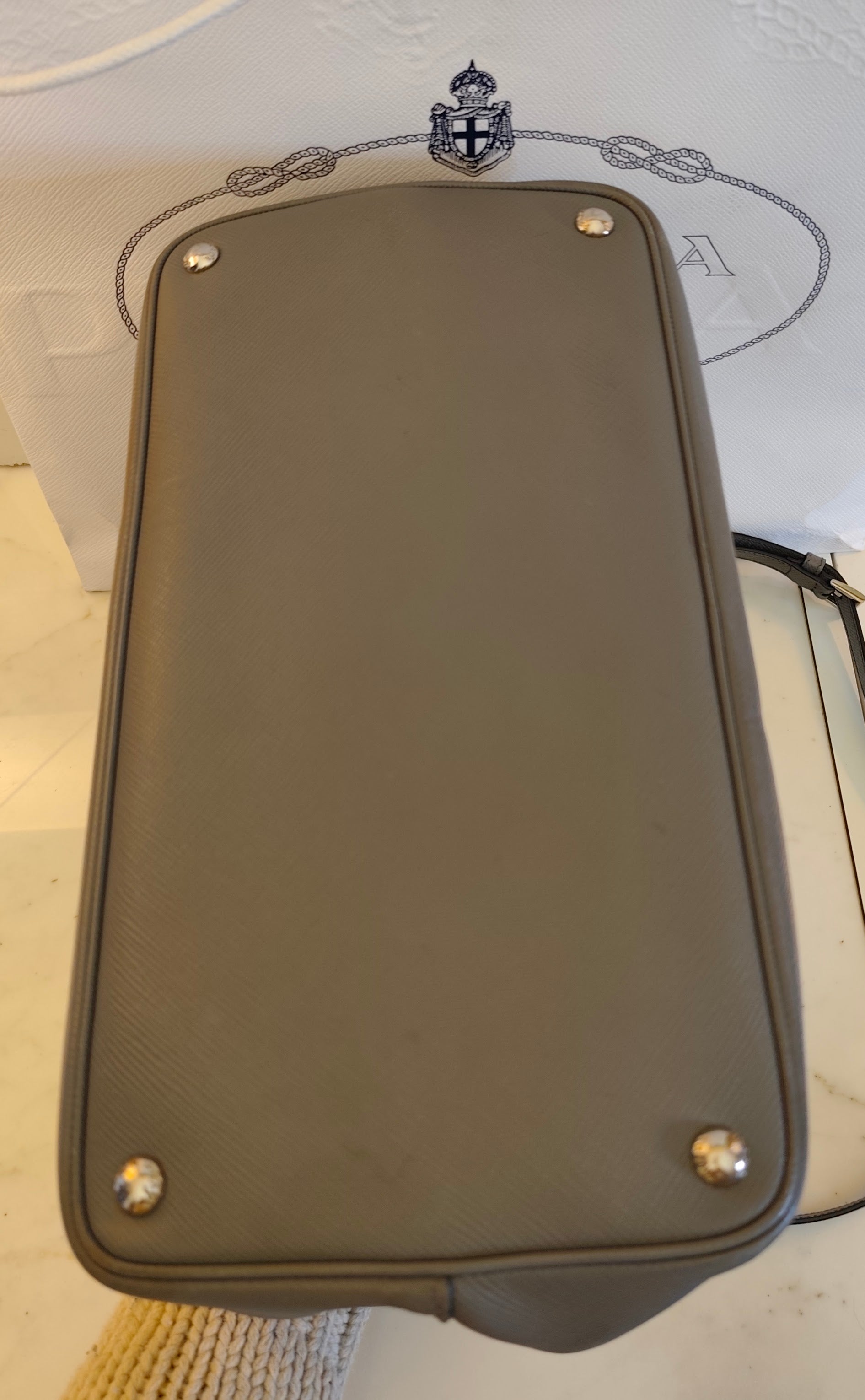 Prada - Borsa Cartella "Double Satchel" Donna in Pelle Saffiano Grigio - Full Set