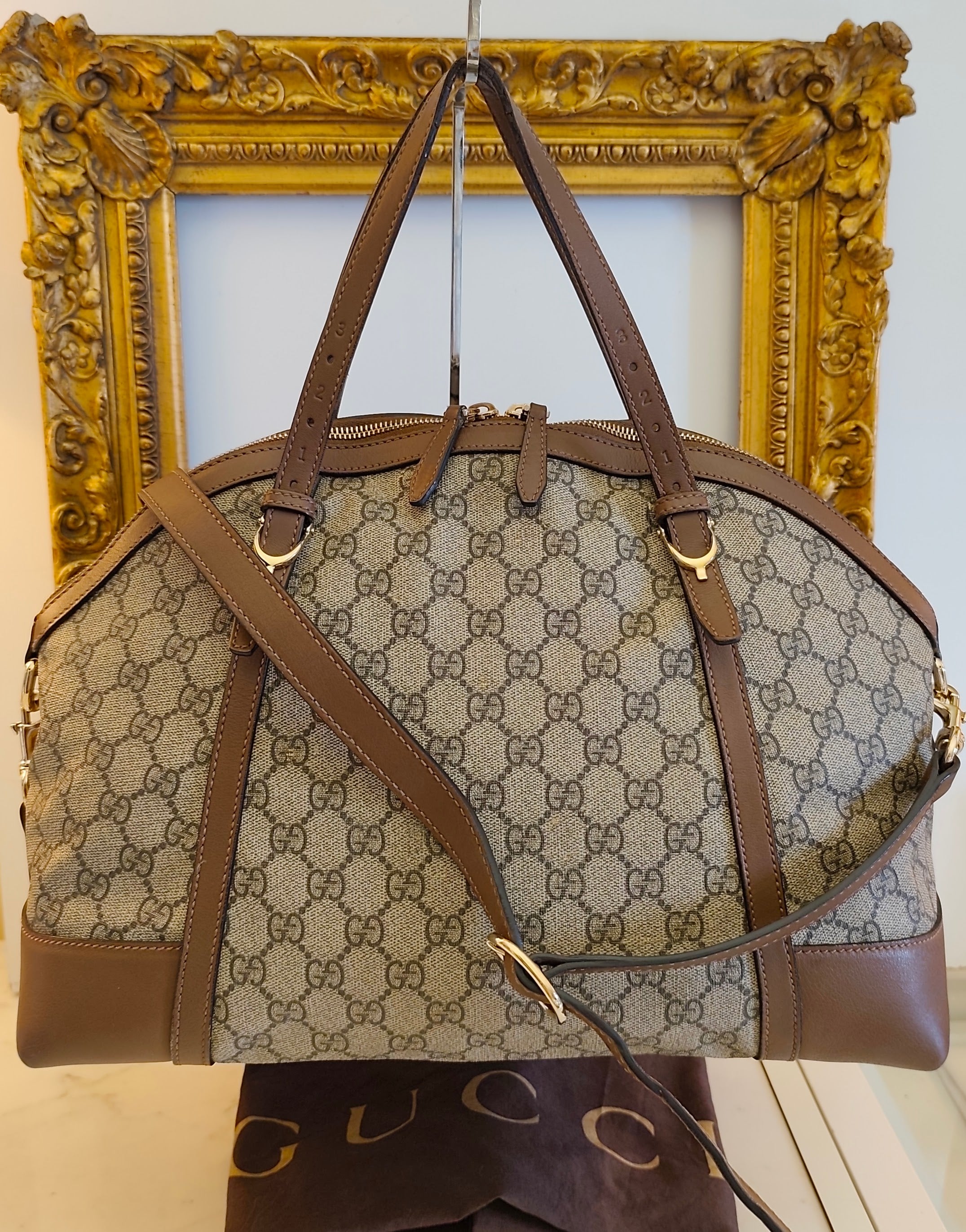 Gucci - Borsa a Spalla Dome Top Handle "GG Supreme" Beige con Tracolla