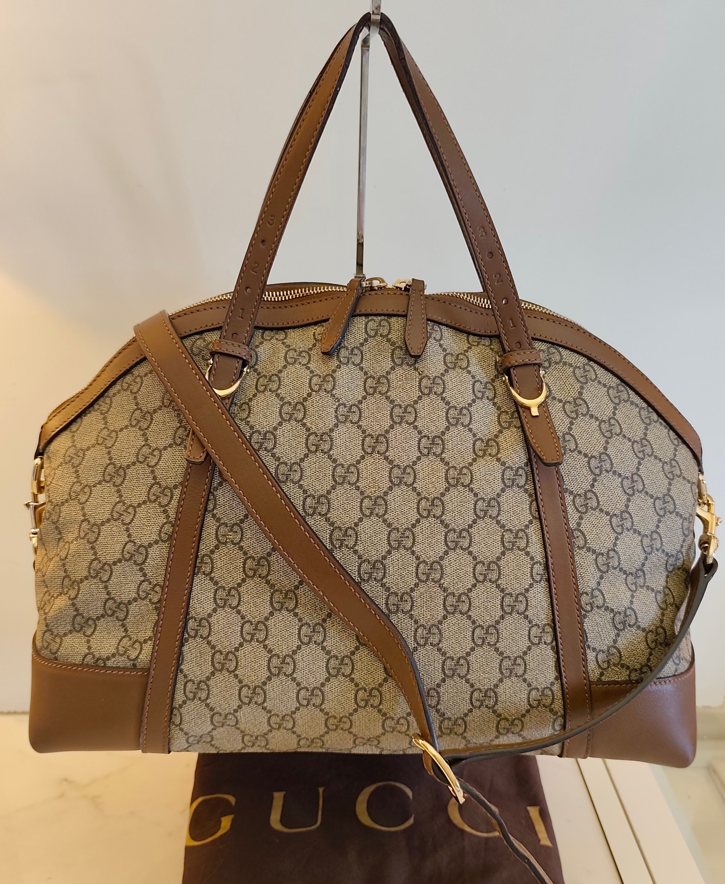 Gucci - Borsa a Spalla Dome Top Handle "GG Supreme" Beige con Tracolla