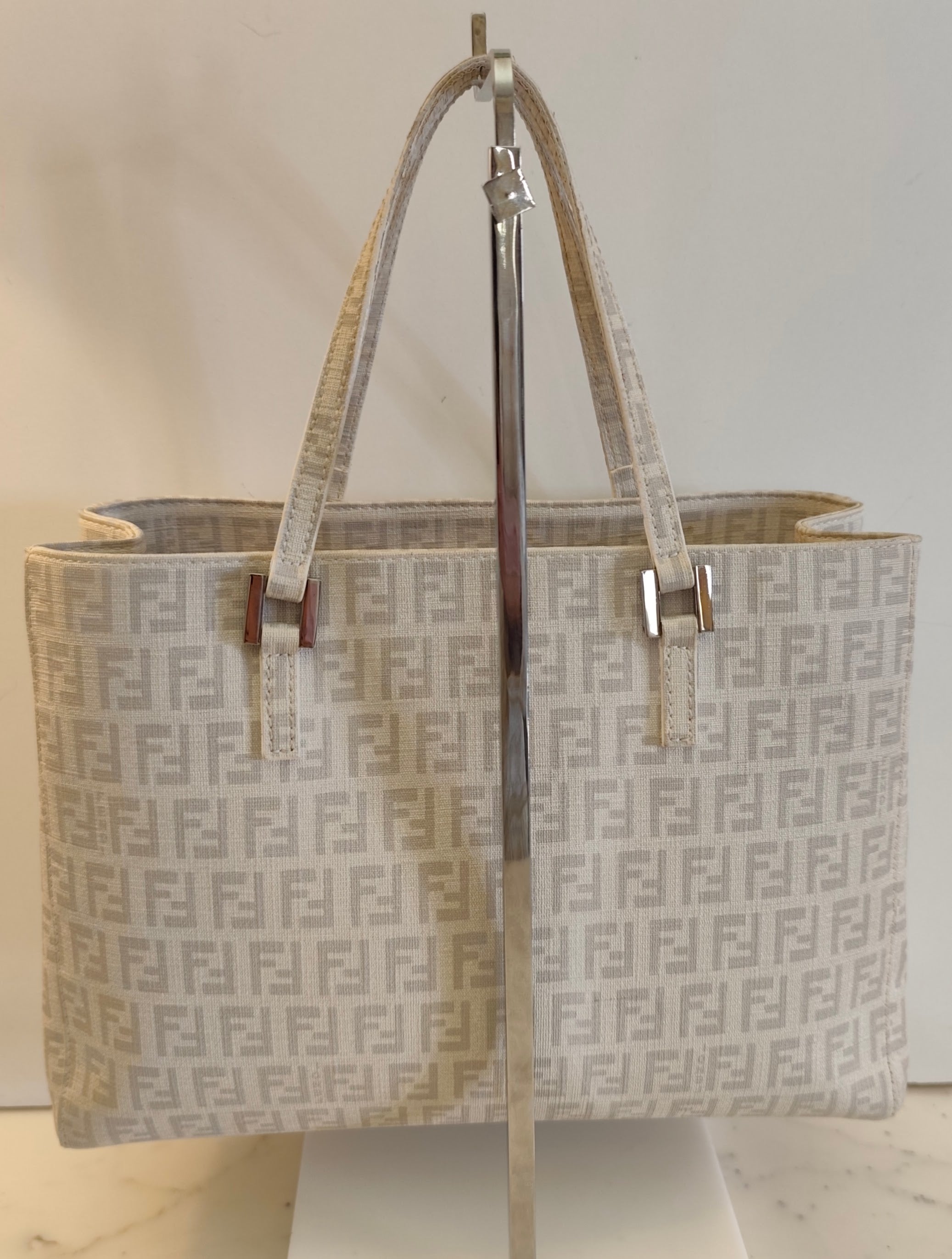 Fendi - Baguette Mini Tote in Canvas Zucchino Bianco Cloud Dancer