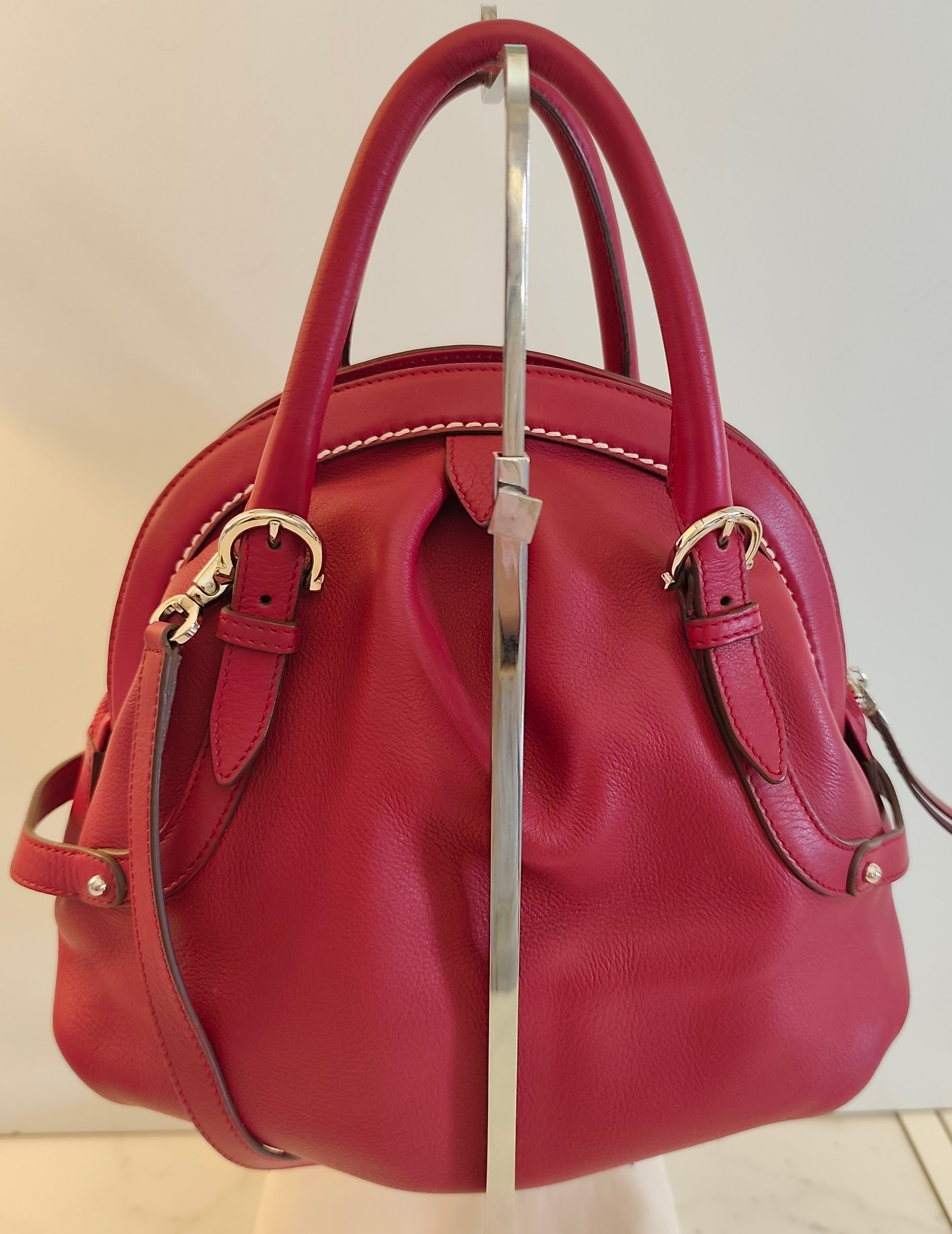 SALVATORE FERRAGAMO – Borsa a Mano in Pelle Bordeaux con Tracolla