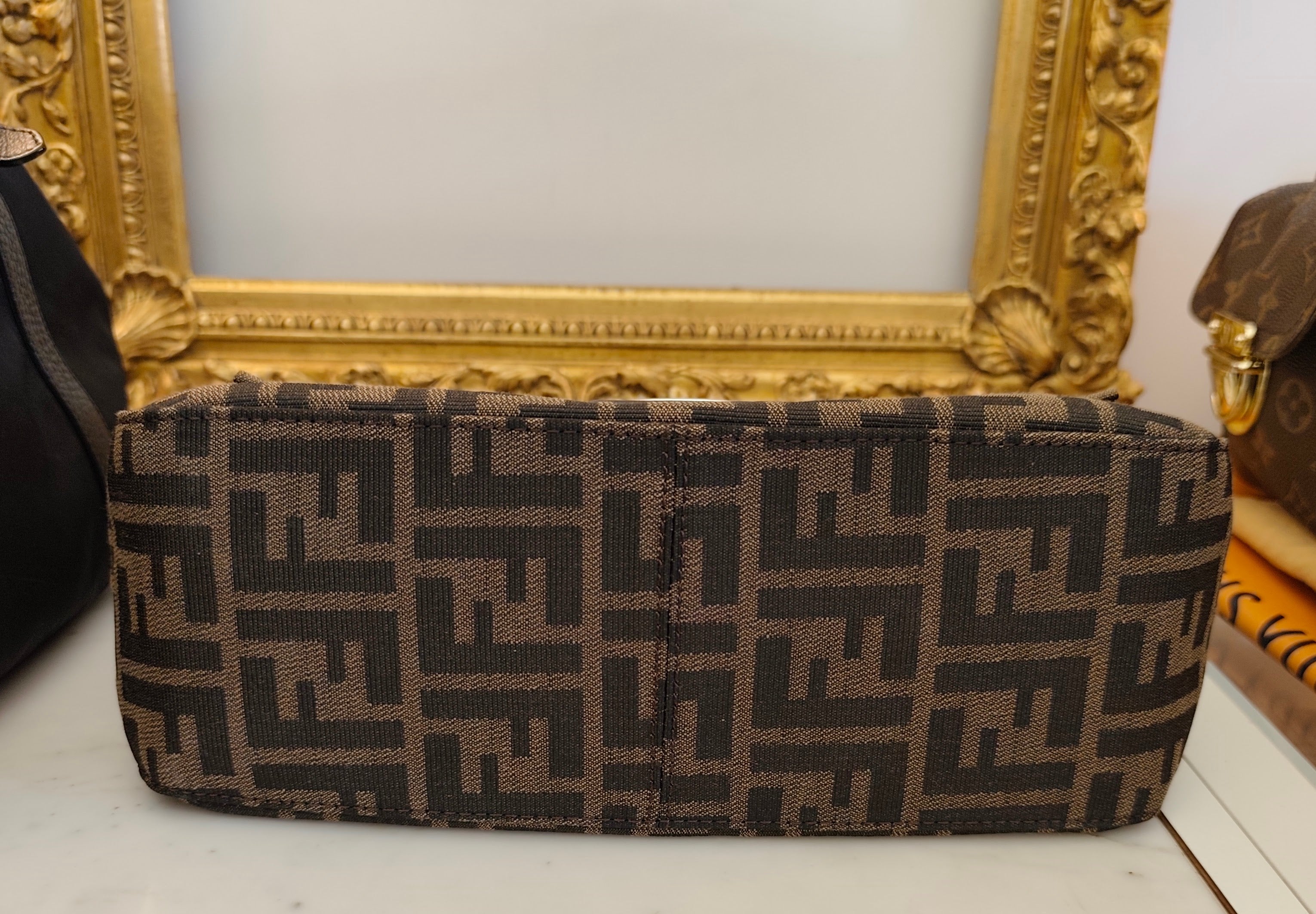 FENDI - MAMA BAGUETTE ZUCCA