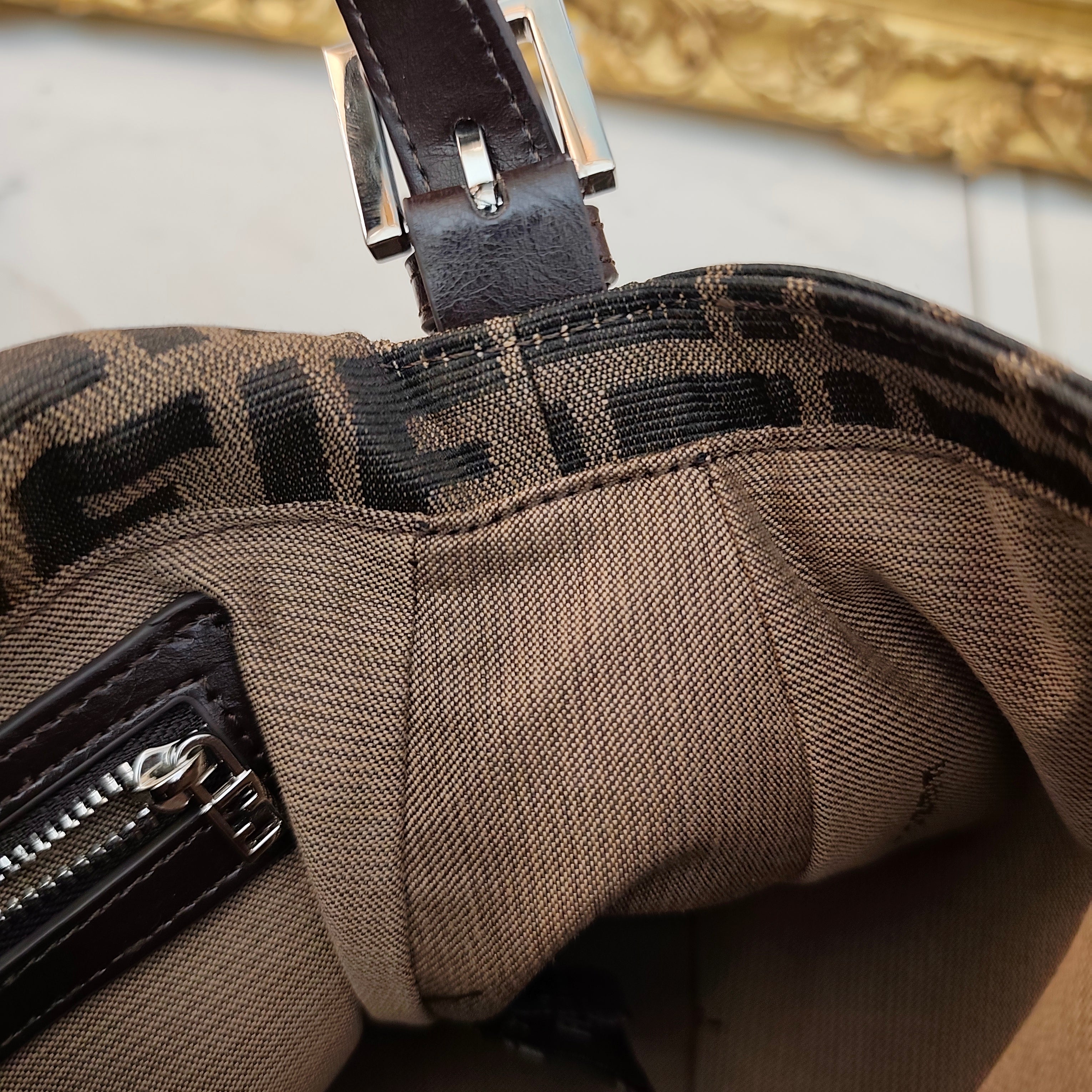 FENDI - MAMA BAGUETTE ZUCCA