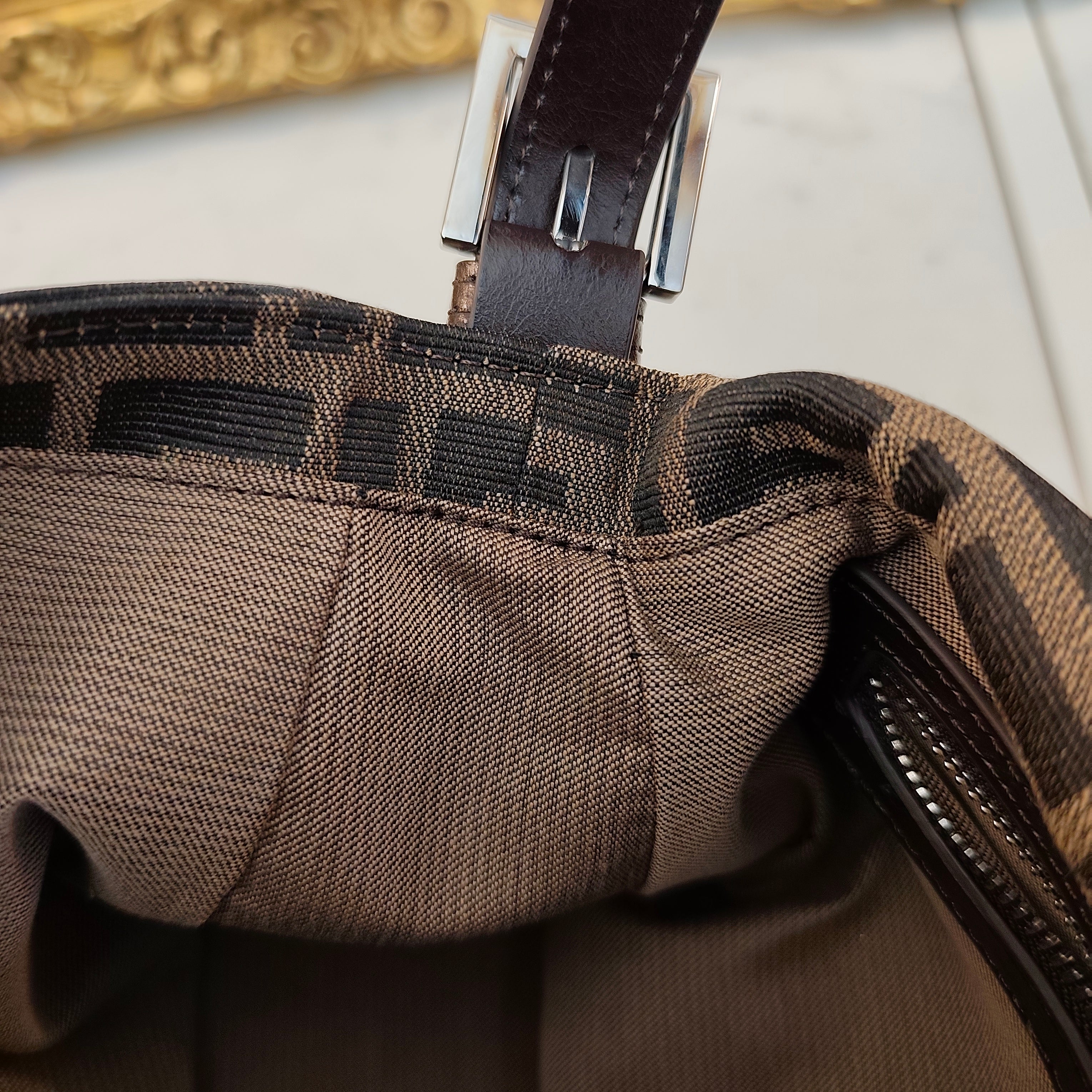 FENDI - MAMA BAGUETTE ZUCCA