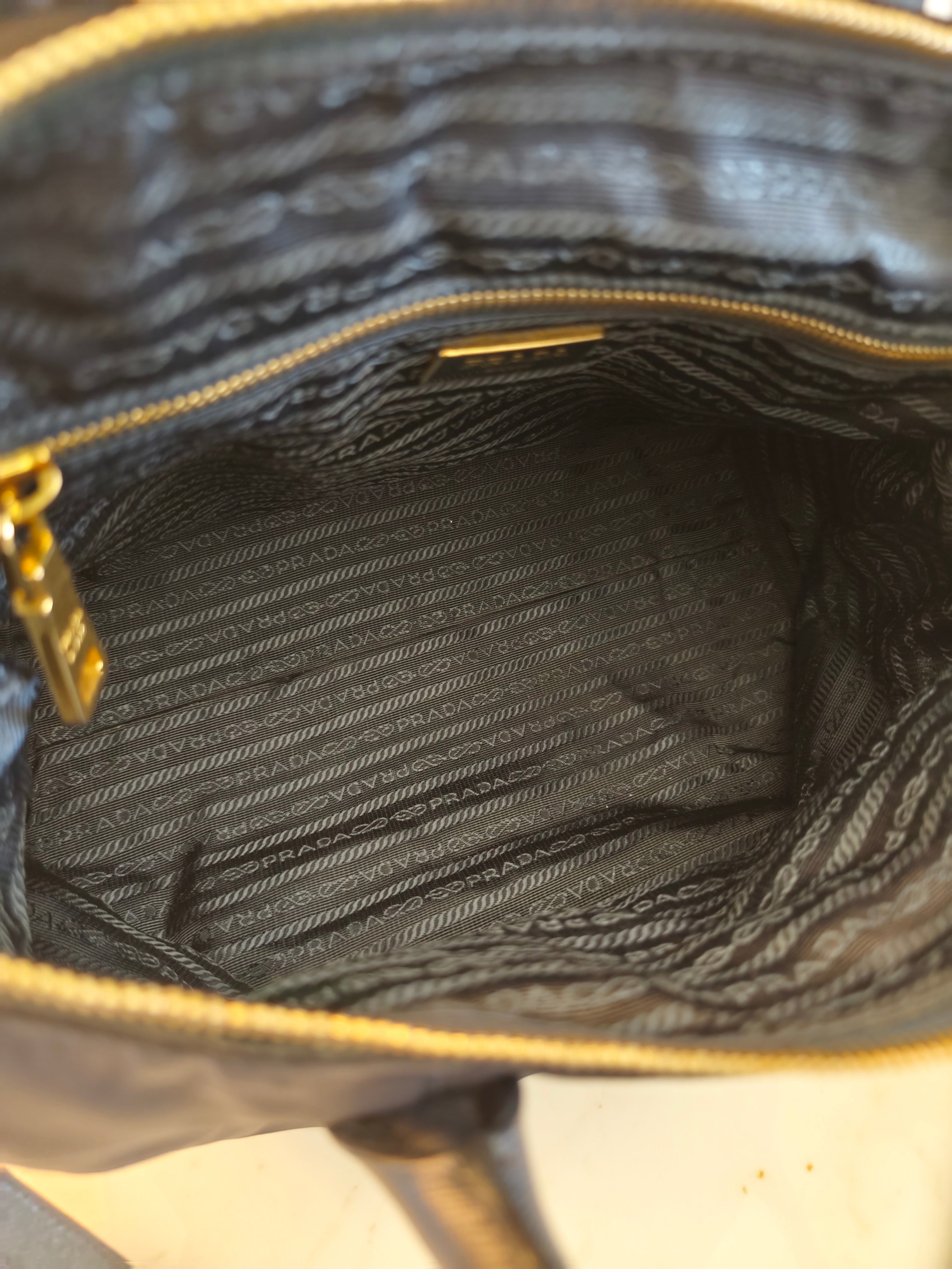 Prada - Tote Shopper con Tracolla Re-Nylon Blu Diplomatico