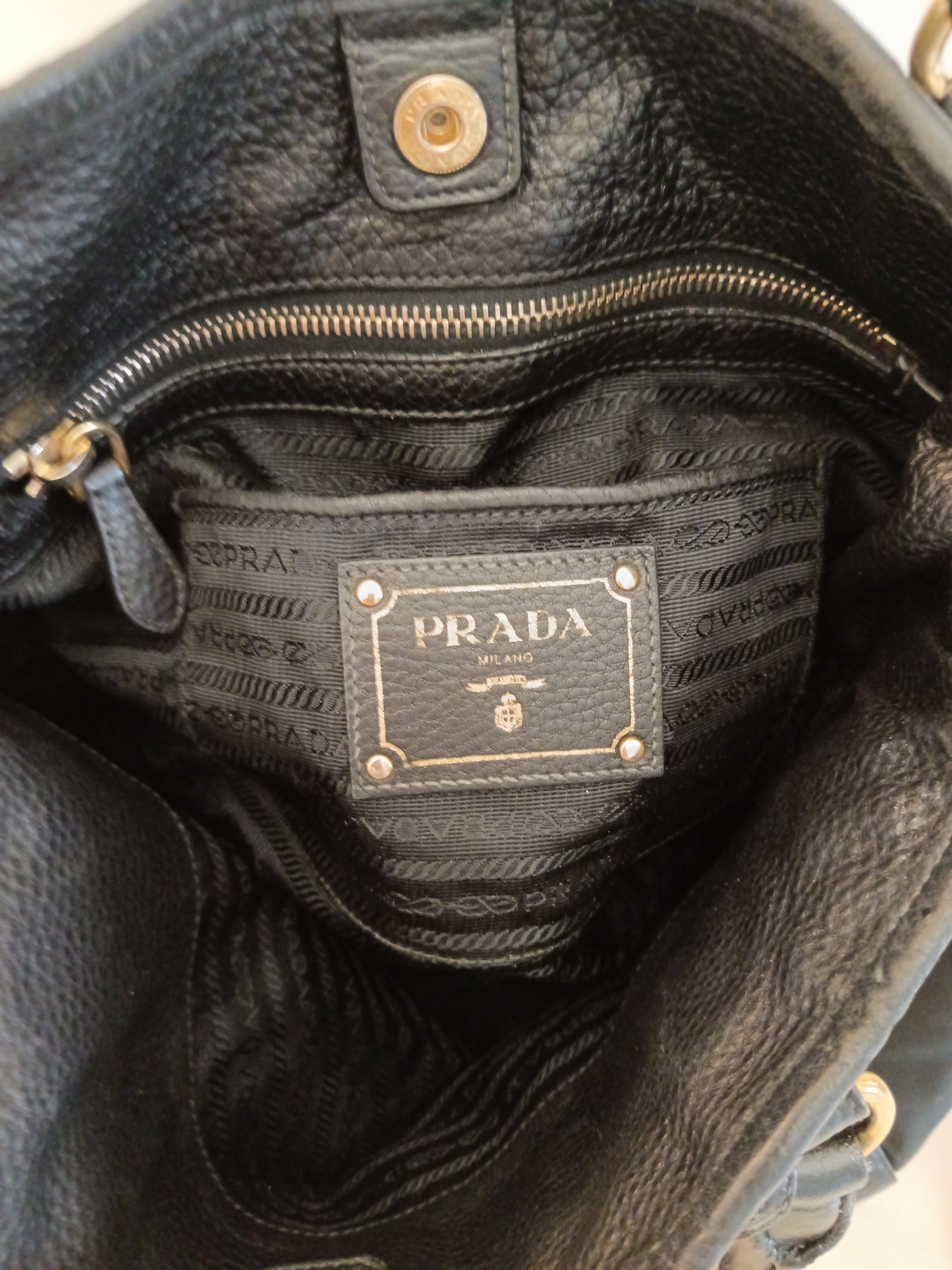 Prada - Tote Shopper Nylon Nero con Fasce in Pelle e Doppi Anelli