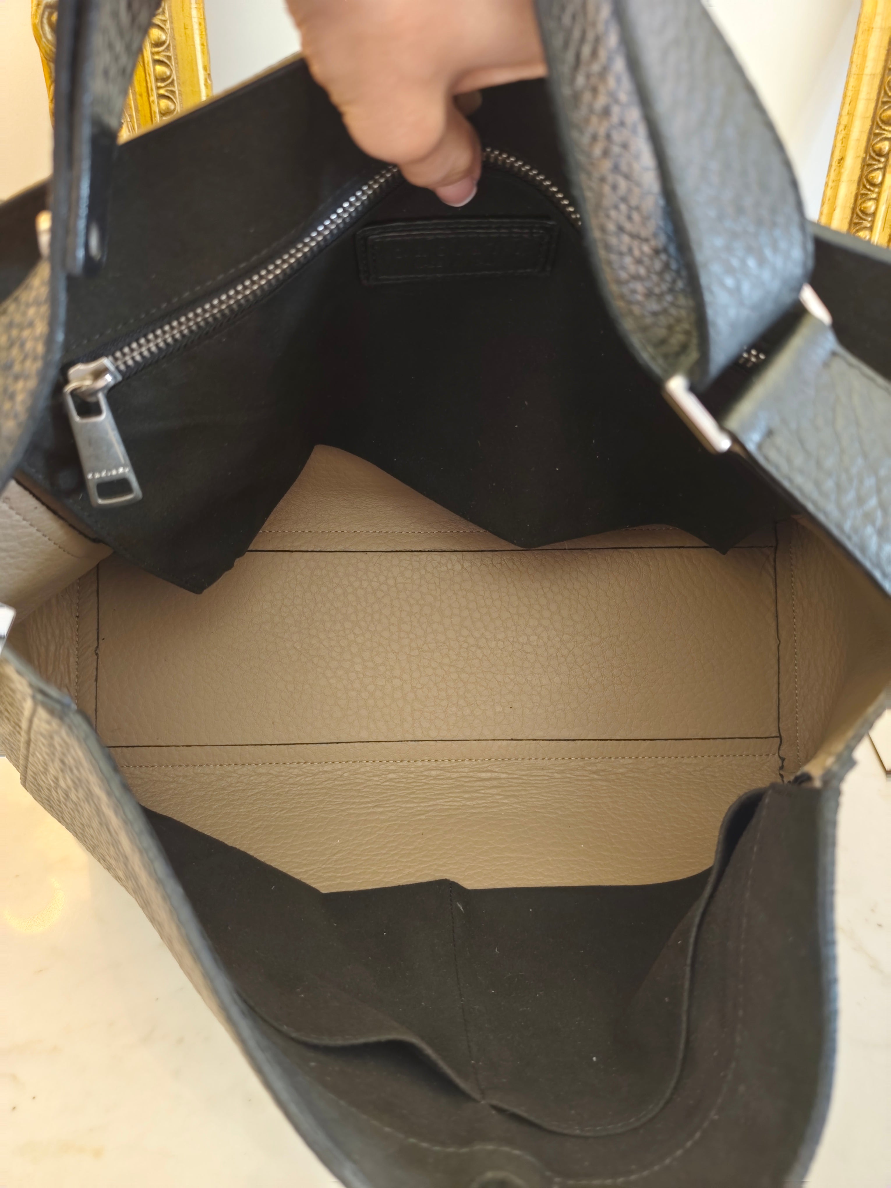 ORCIANI - BORSA SVEVA SOFT GRANDE IN PELLE MARTELLATA NERA
