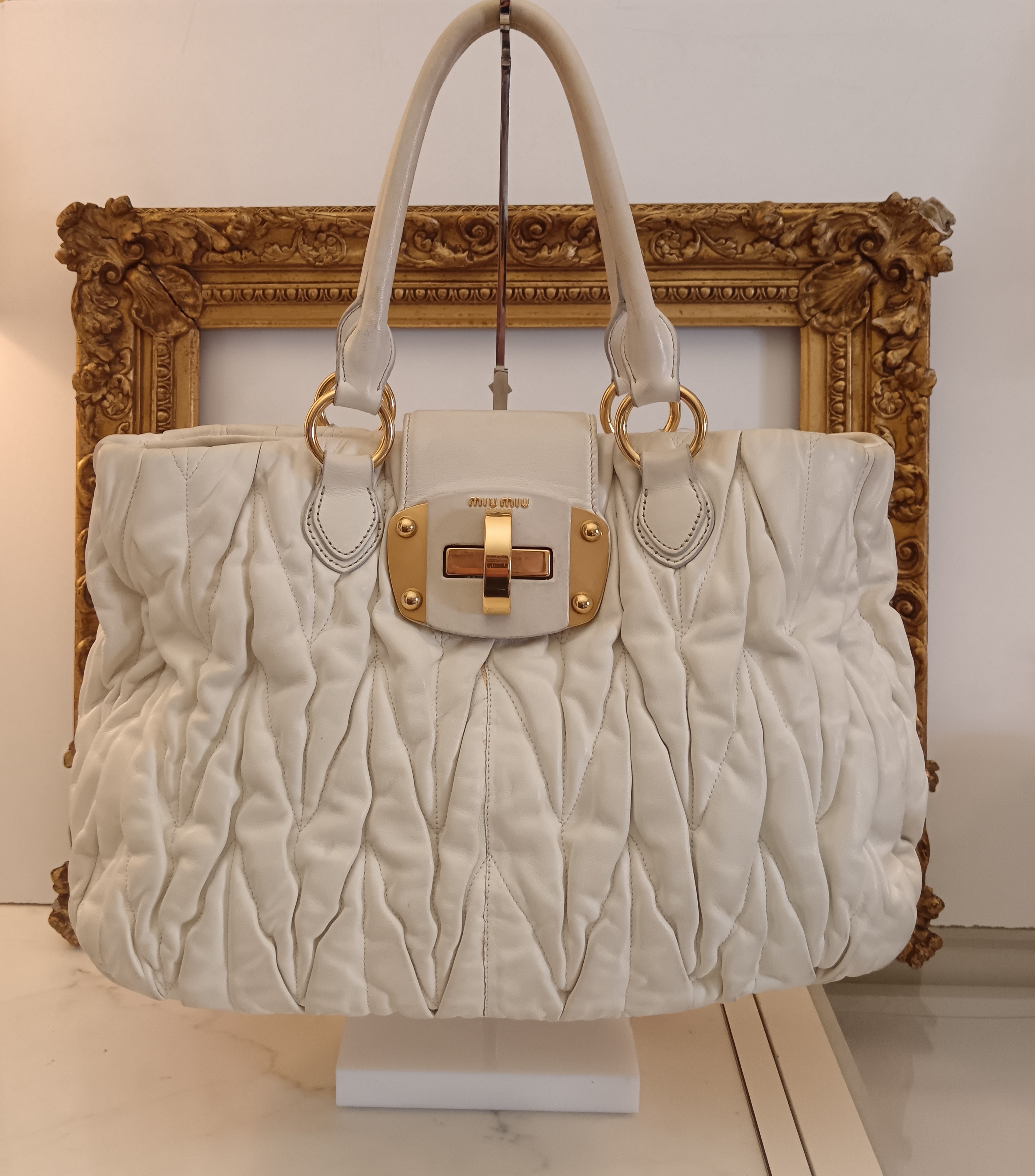 Miu Miu - Tote/Shopper Goffrata/Matelassè&nbsp;pelle avorio con girello