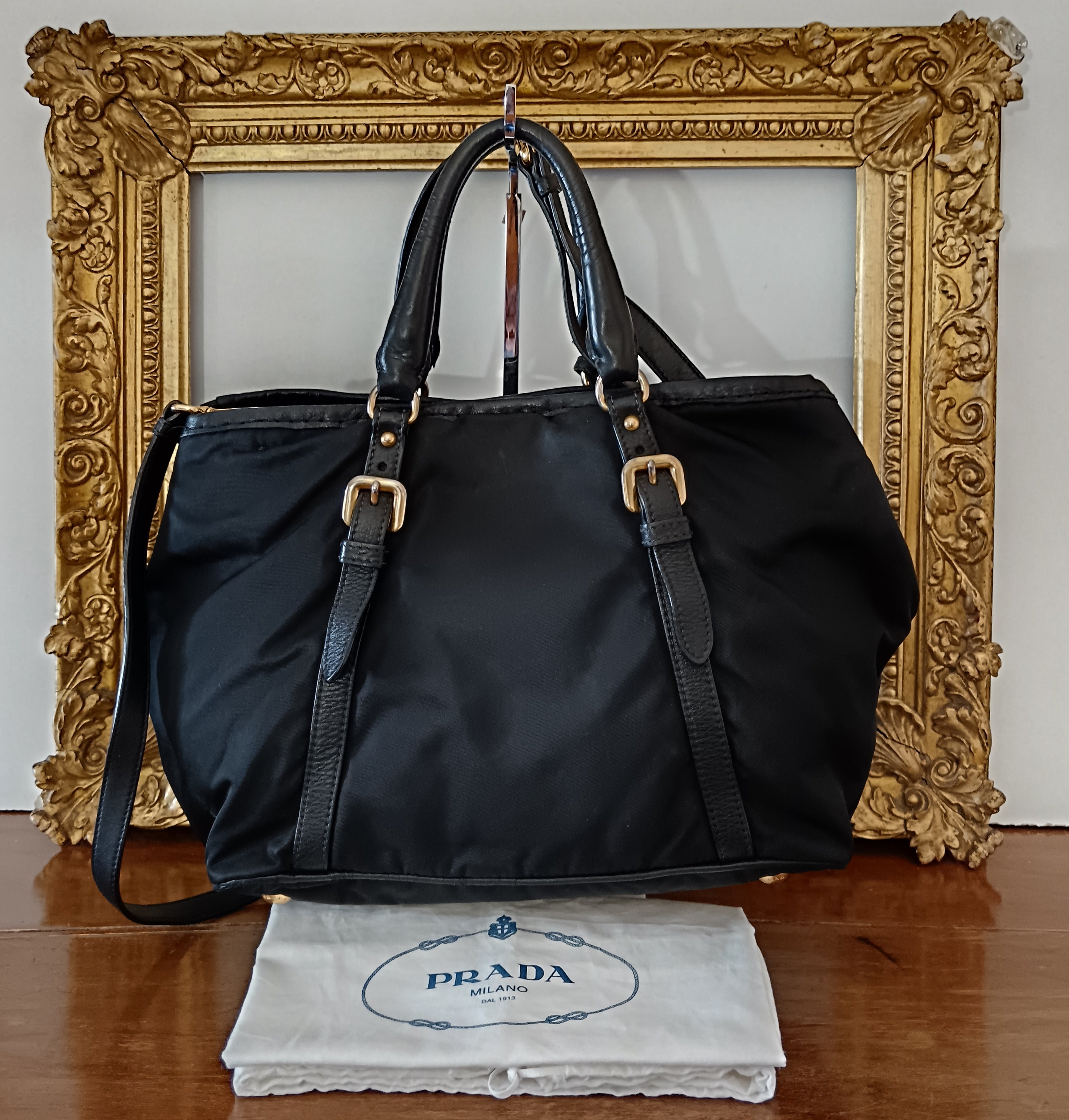 Prada - Mini Tote Shopper in Nylon e Pelle Nera con Tracolla e Fasce in Pelle