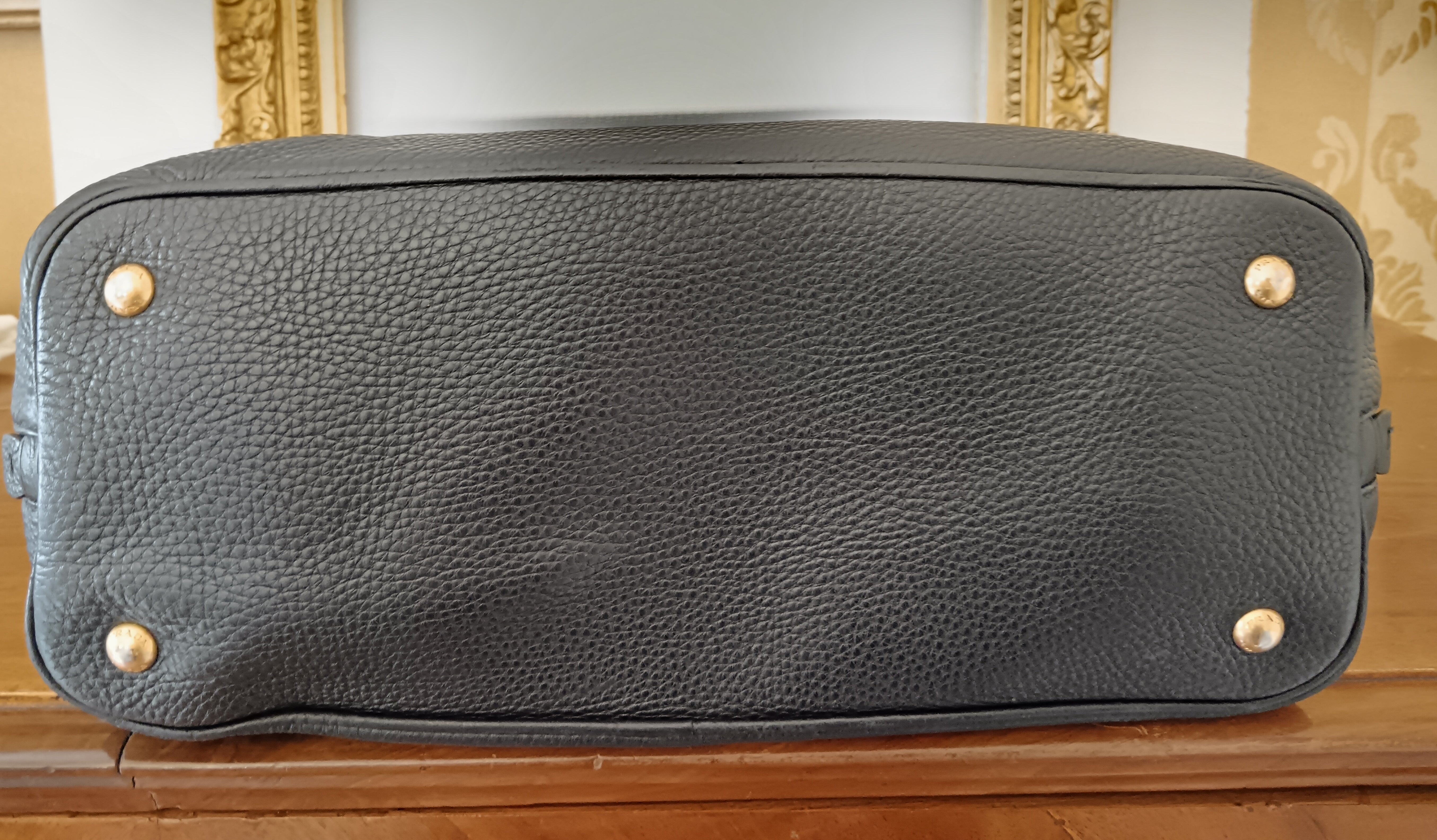 Prada - Shopper Espandibile in Pelle Martellata Nera