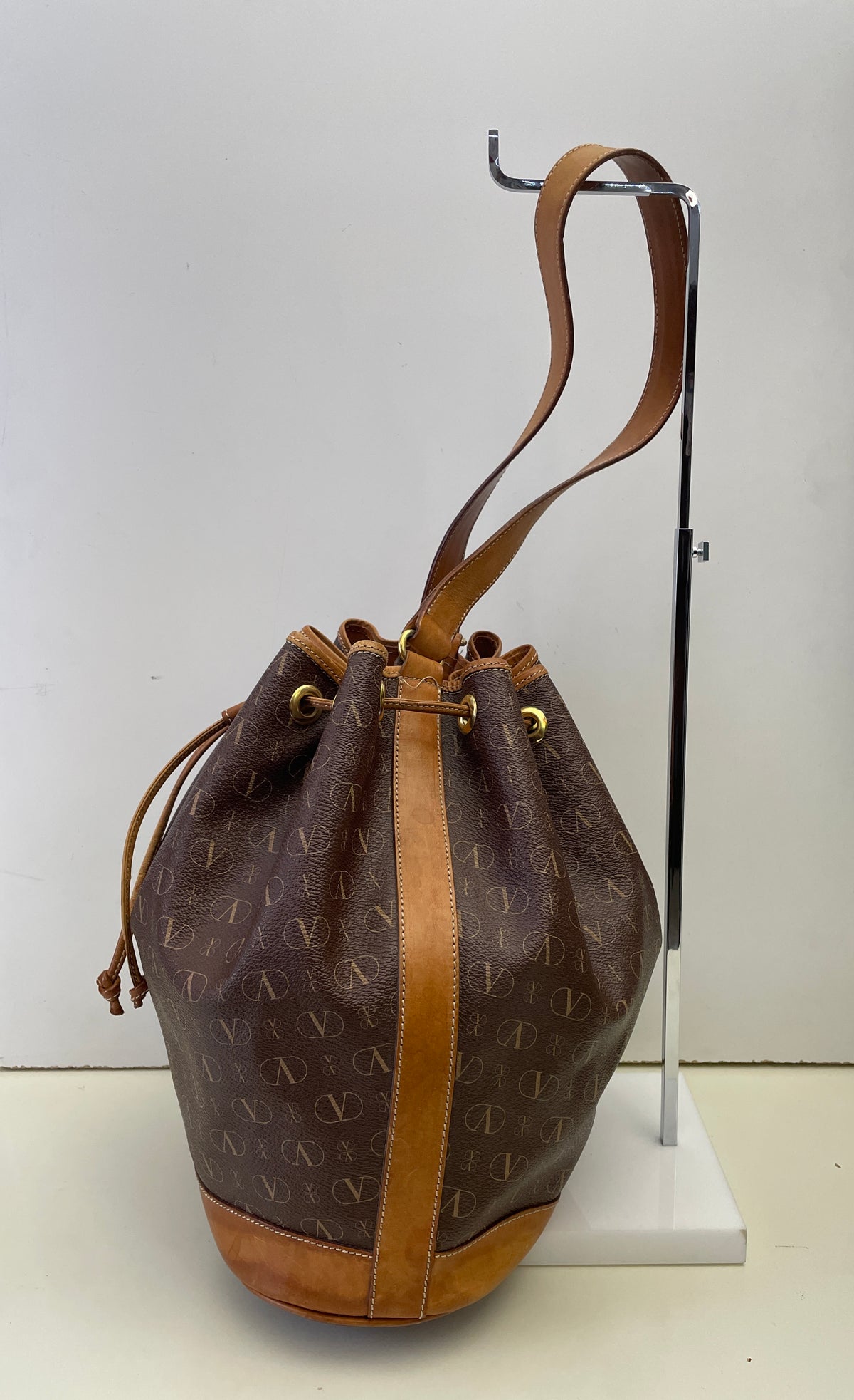 Valentino Garavani - Secchio Monogram Portabilità Zaino Vintage Marrone